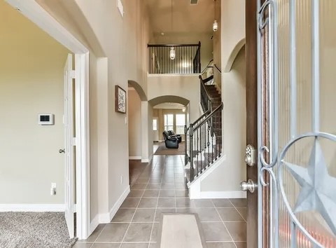 2575 Riverway Drive Property Photo 5