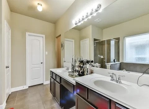 2575 Riverway Drive Property Photo 19