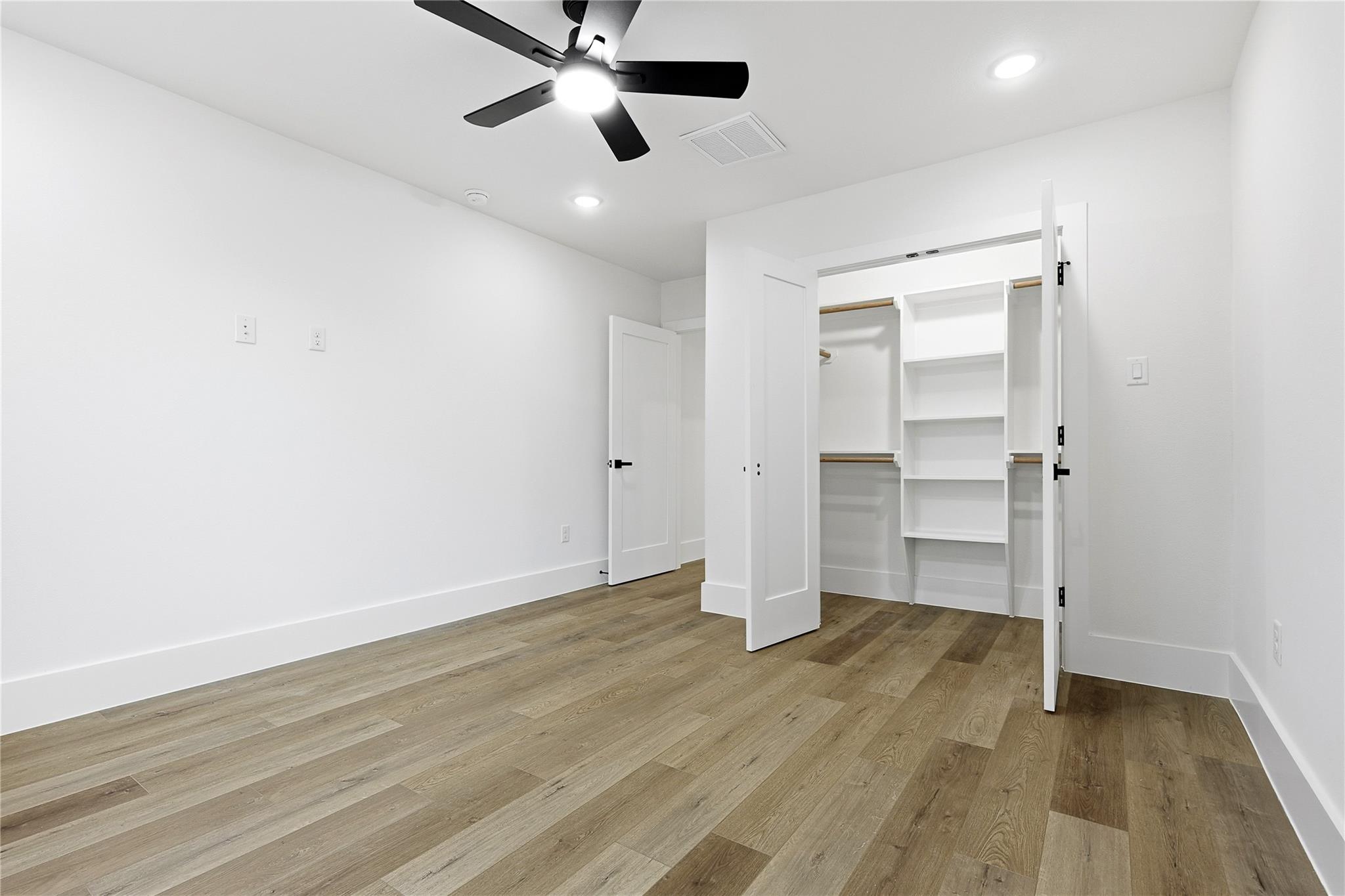 4525 Walker Street, Houston Tx 77023 Property Photo 10