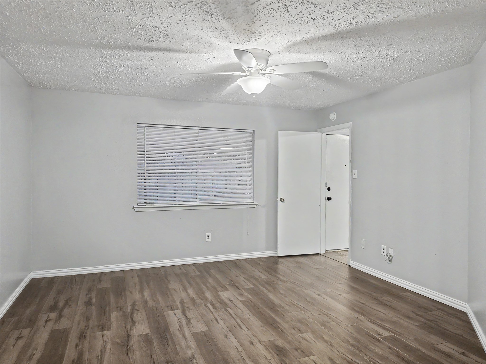 4211 Falcon Meadow Drive Property Photo 11