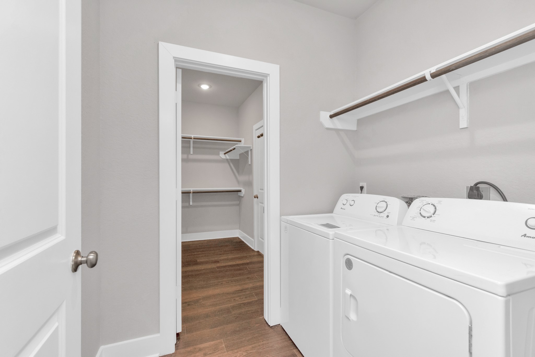 10502 Moon Valley Lane Property Photo 15