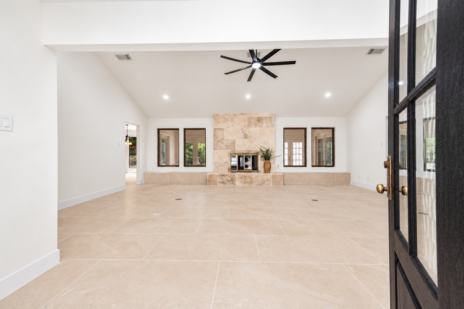109 Dorado Drive Property Photo 4