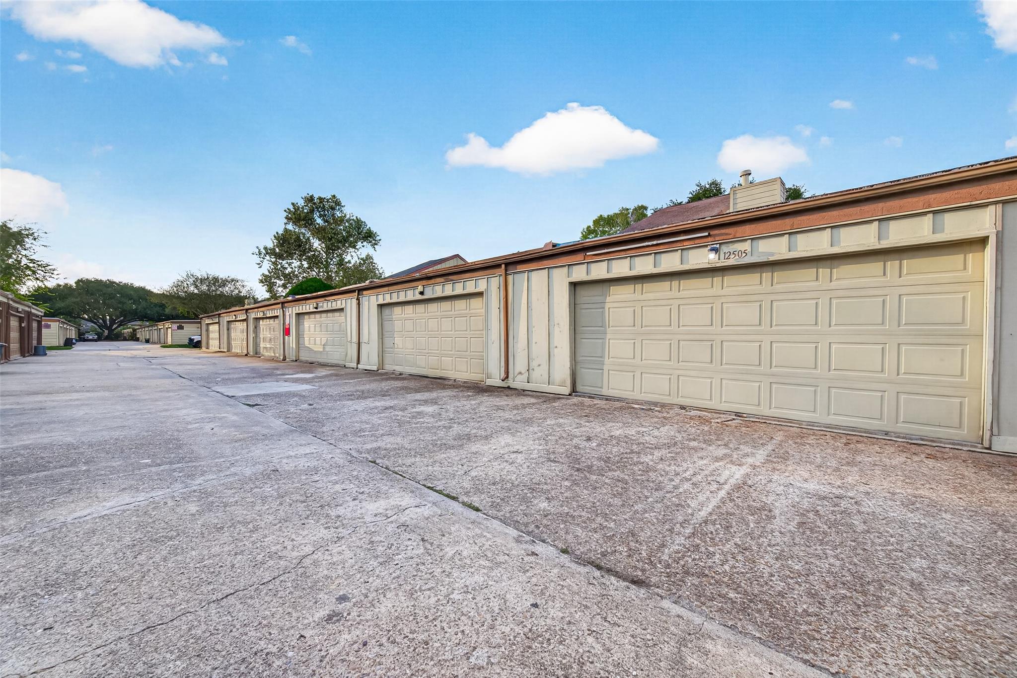 12505 Wellington Park Drive, Houston Tx 77072 Property Photo 6