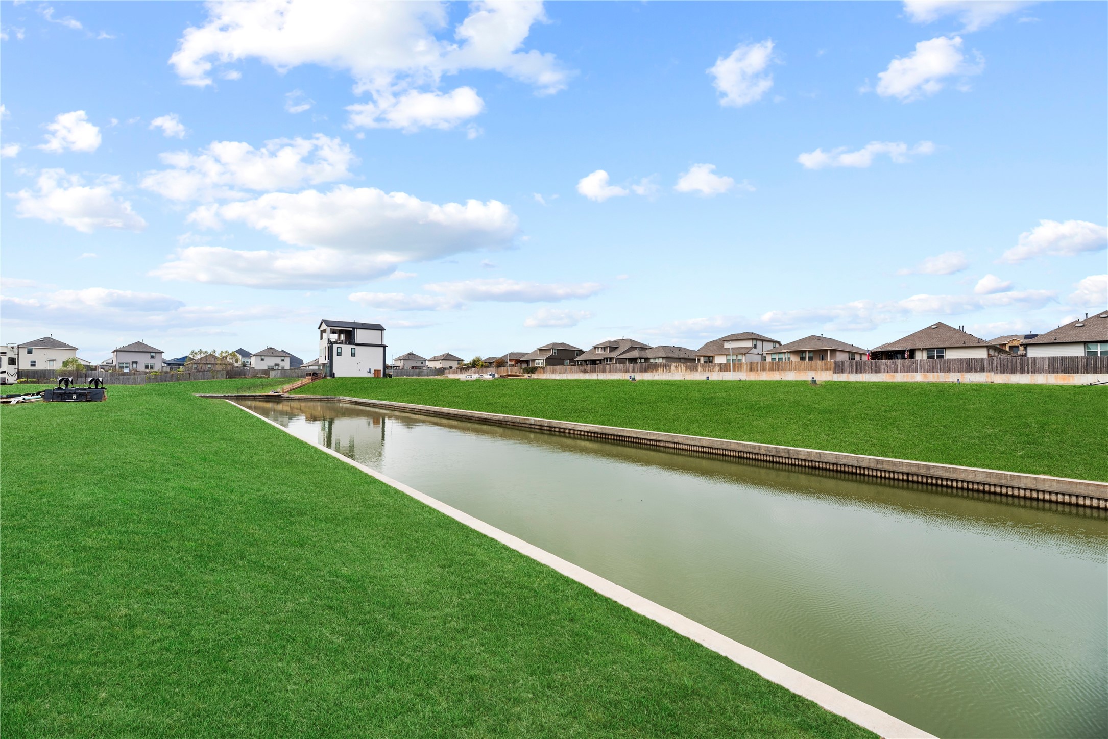13194 Clear View Drive Property Photo 5