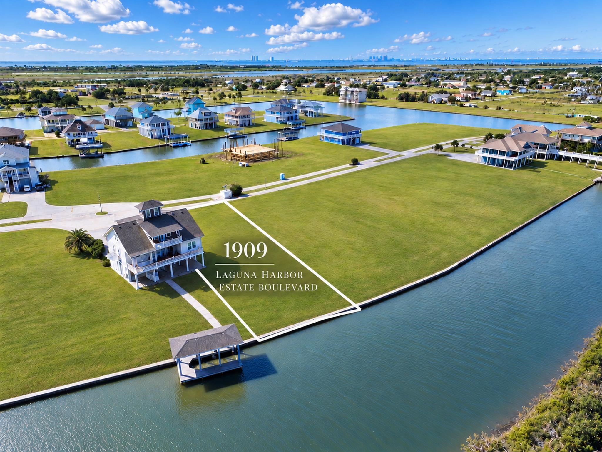 1909 Laguna Harbor Estate Boulevard Property Photo 6