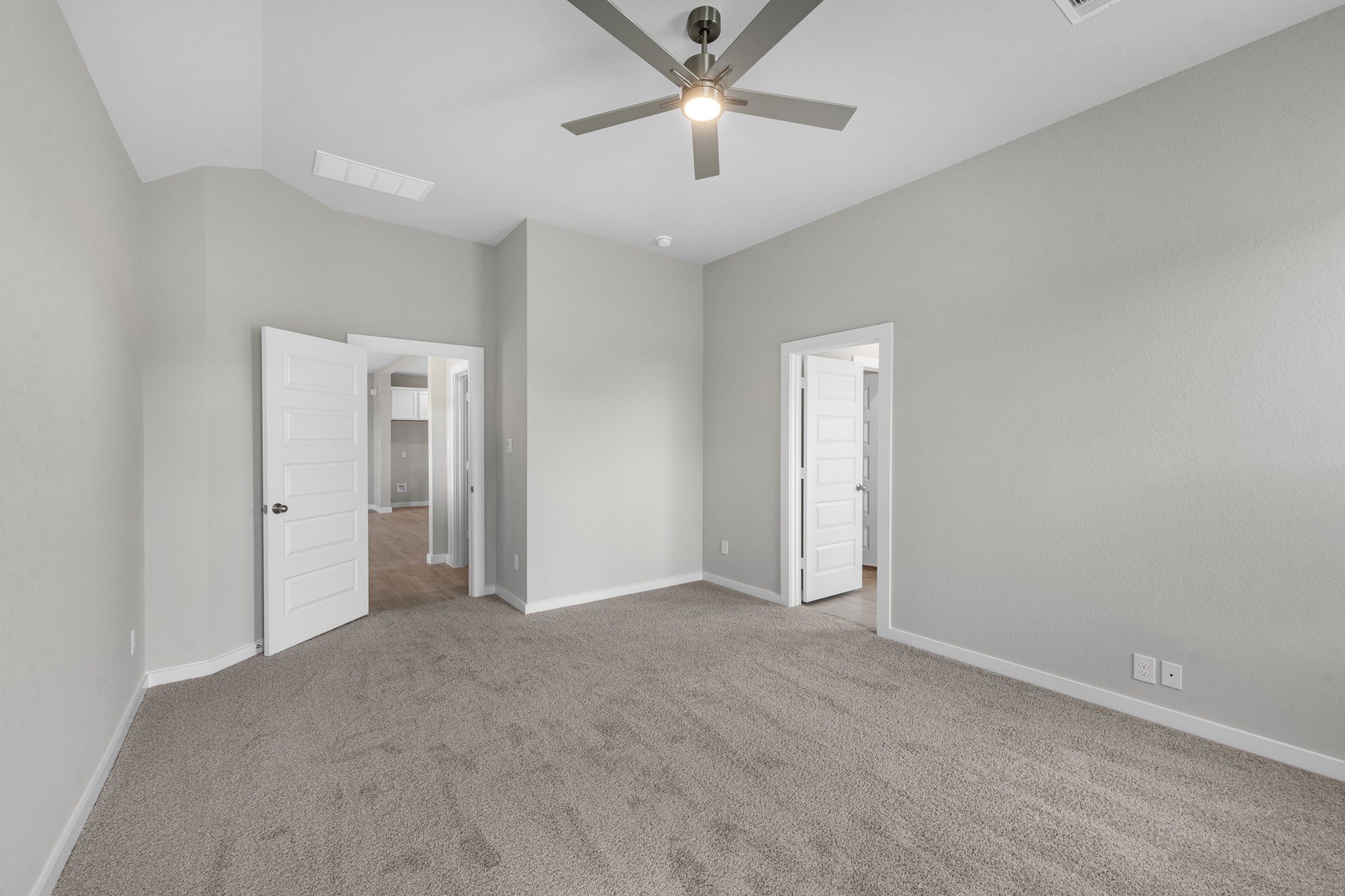 3807 Rosita Mint Court Property Photo 10