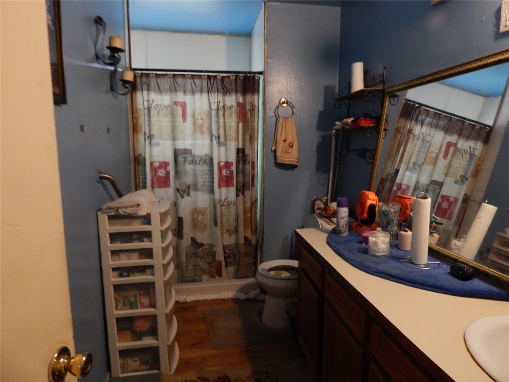 2449 Garwood Drive Property Photo 10