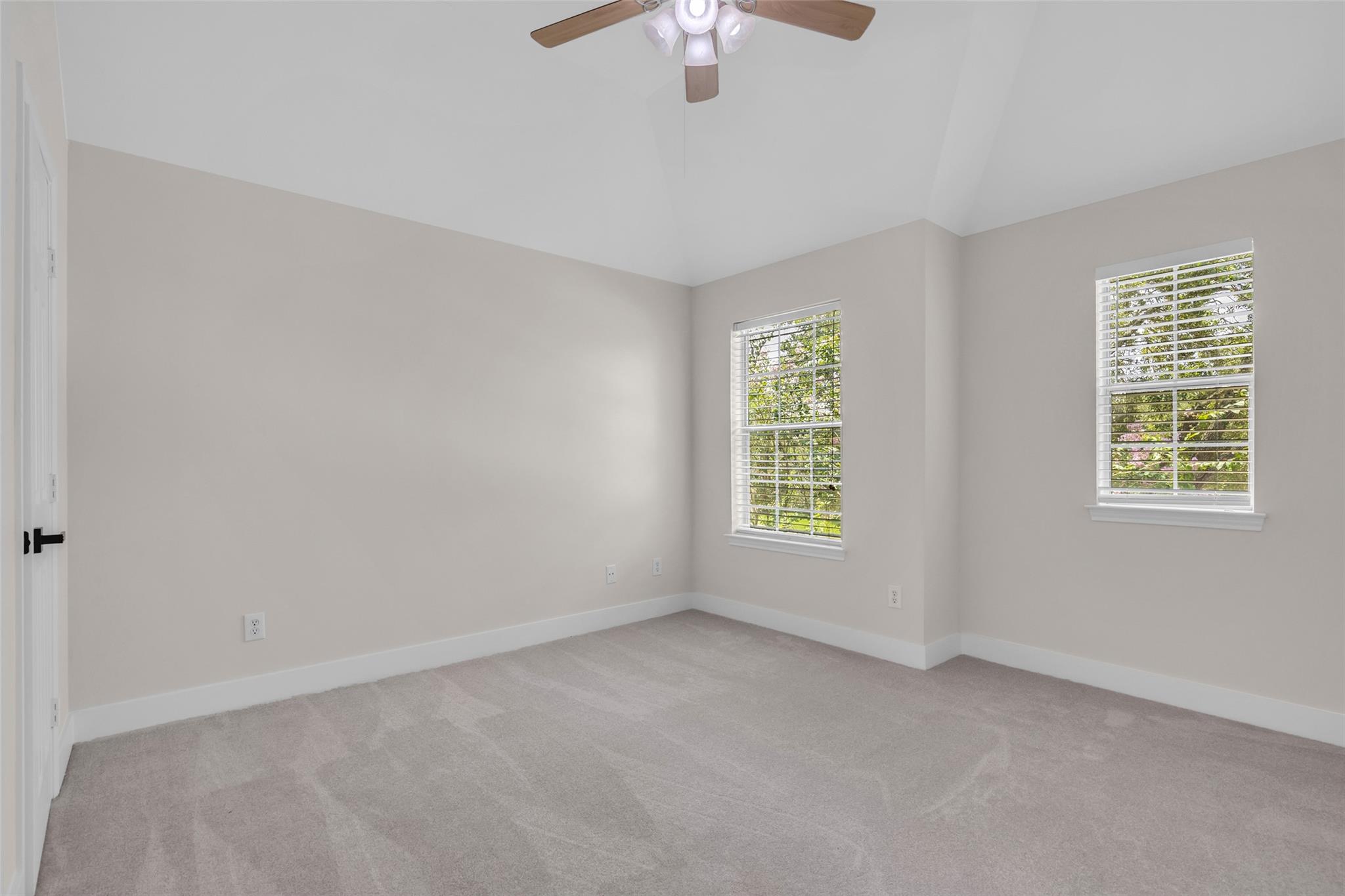 22002 Madera Canyon Court Property Photo 32
