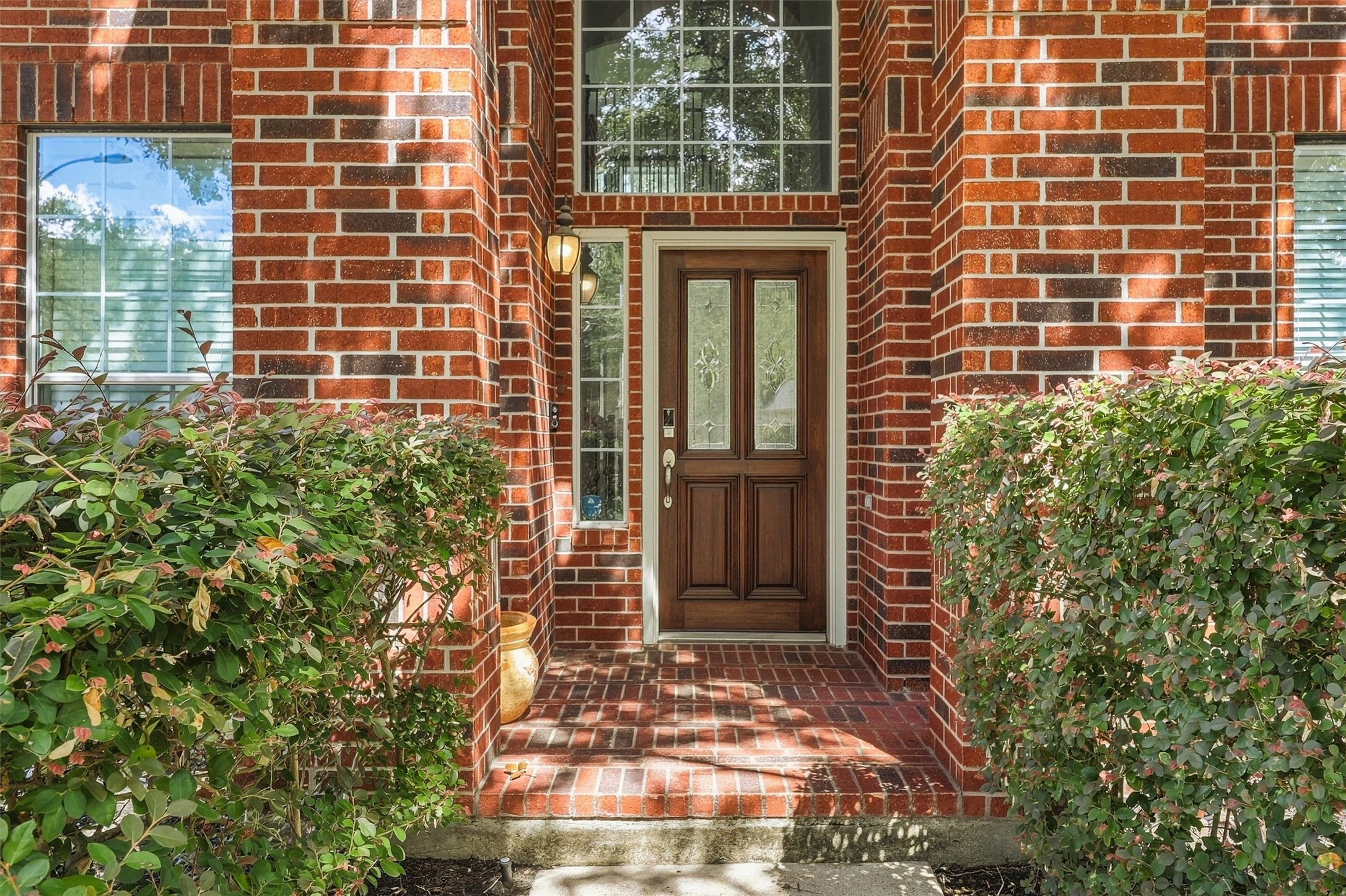 7807 Ravens Point Drive Property Photo 3