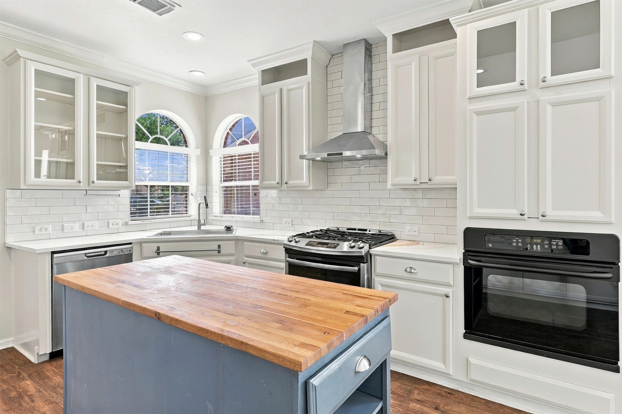 7807 Ravens Point Drive Property Photo 19