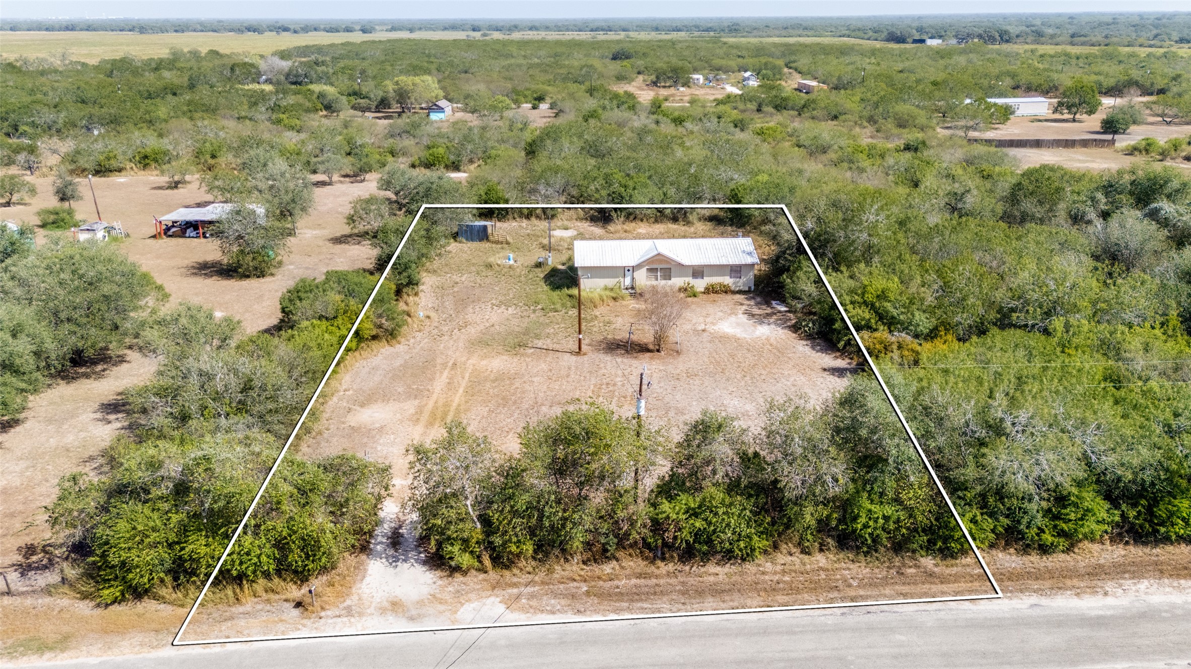 2389 River Oaks Property Photo 1