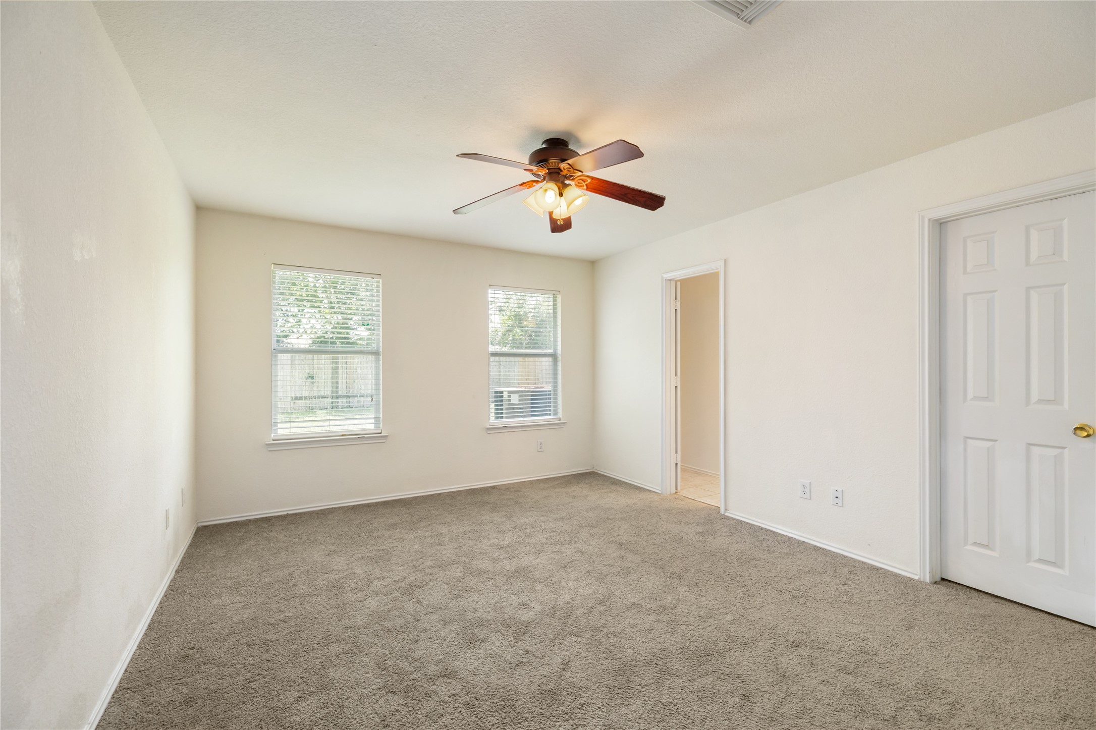 22031 Silverfield Park Lane Property Photo 10
