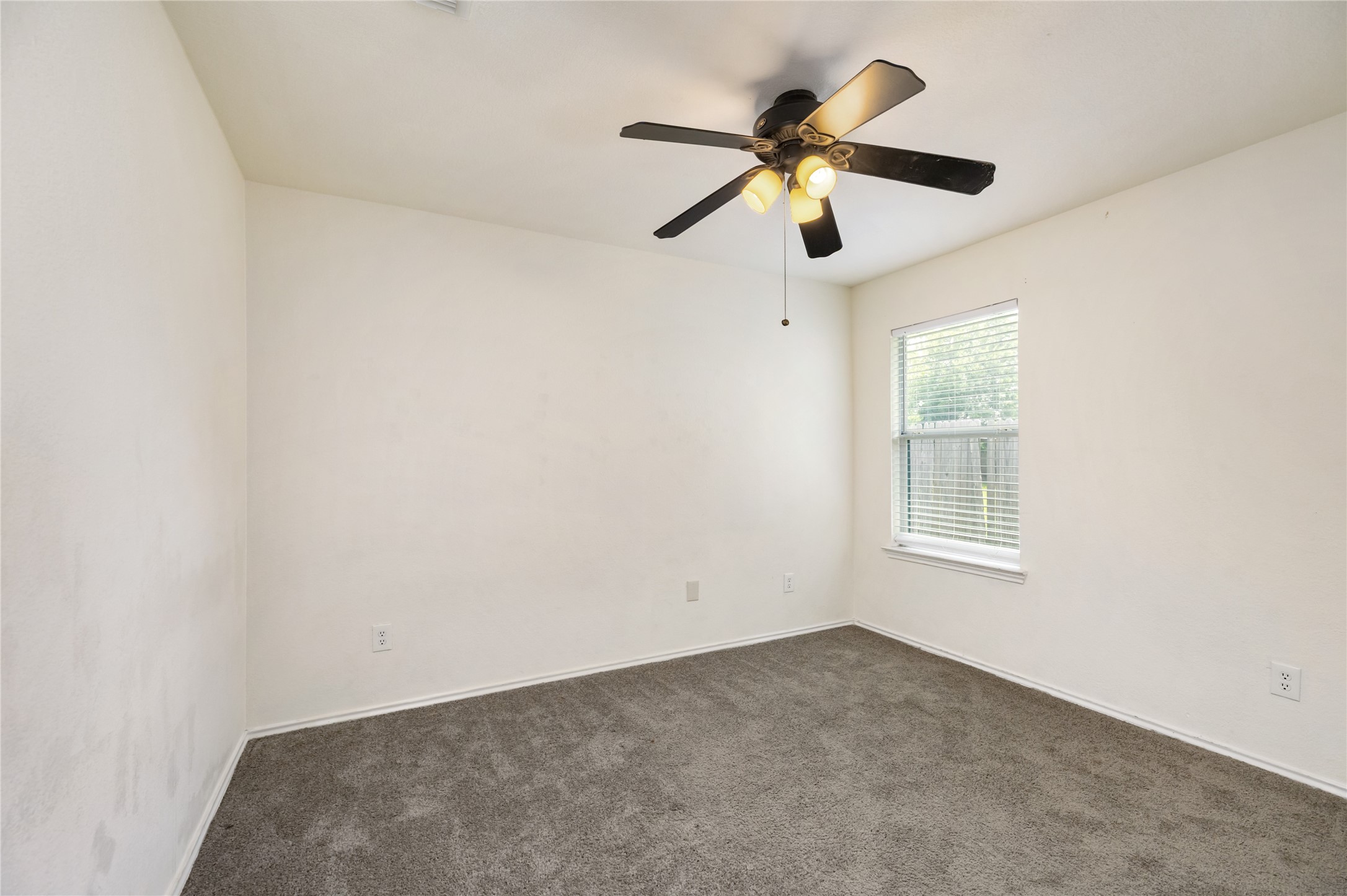 22031 Silverfield Park Lane Property Photo 14