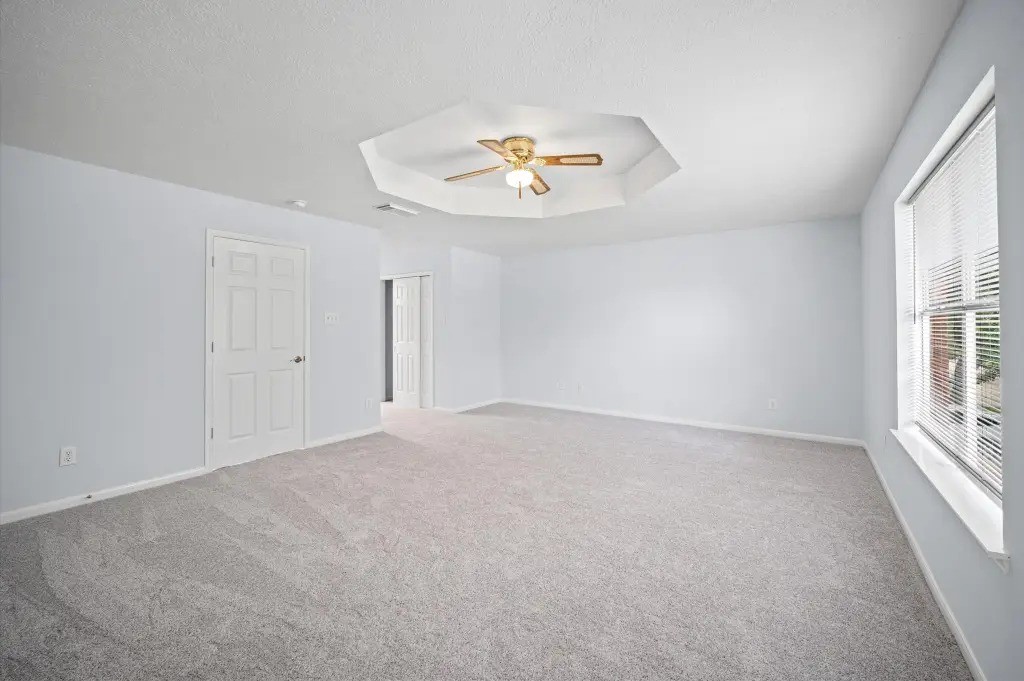 9366 Corner Oaks Lane Property Photo 19