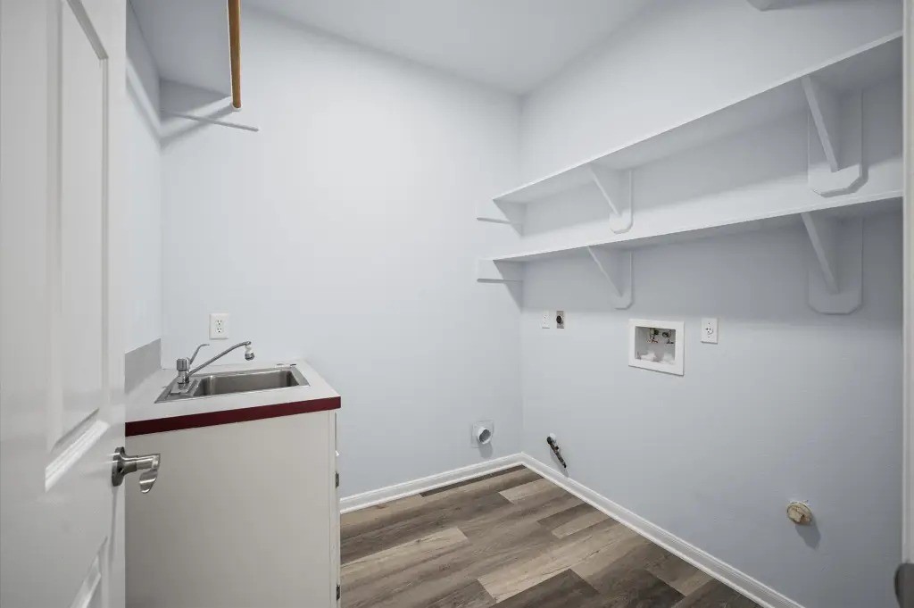 9366 Corner Oaks Lane Property Photo 30