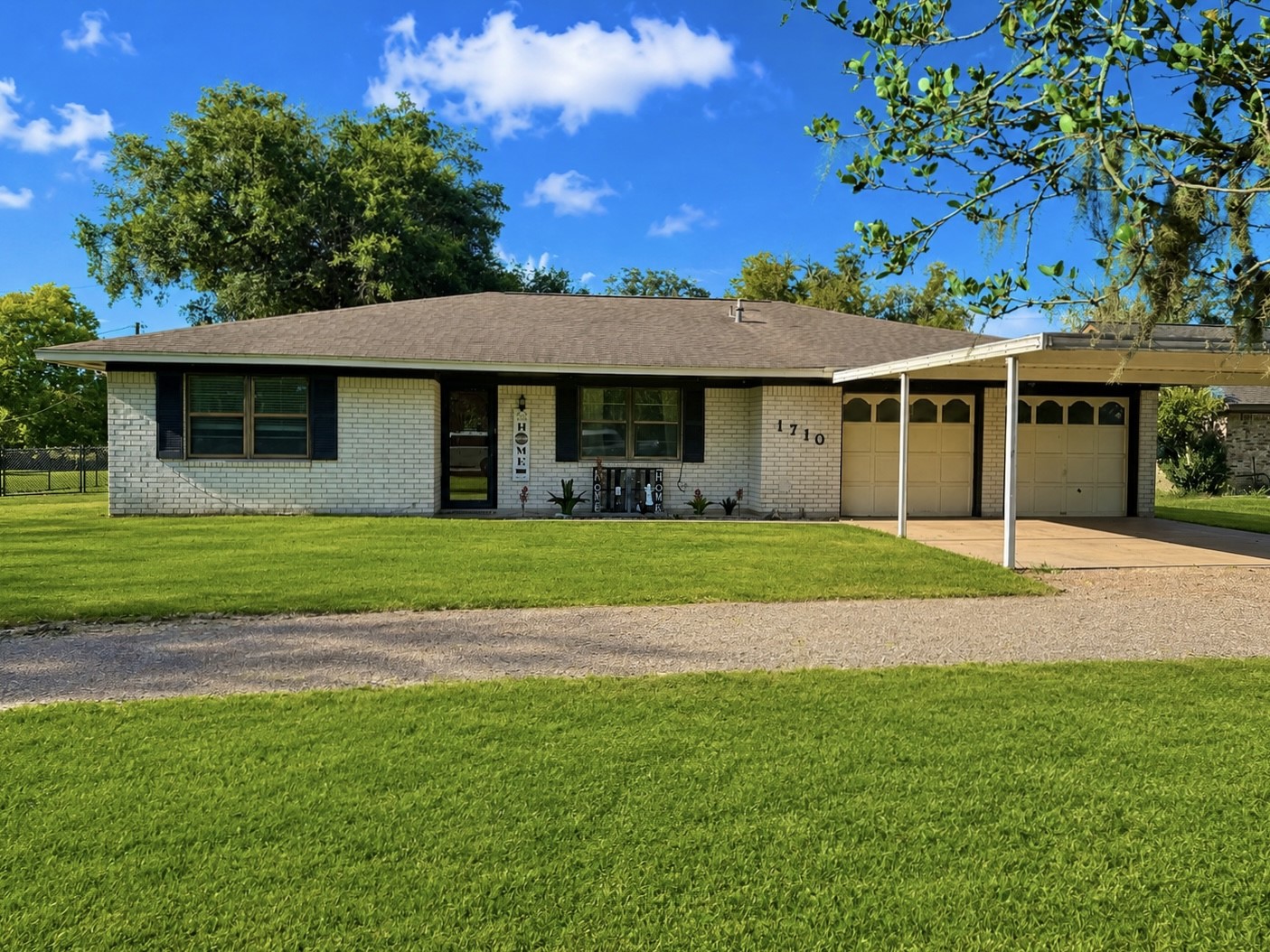 1710 North Road