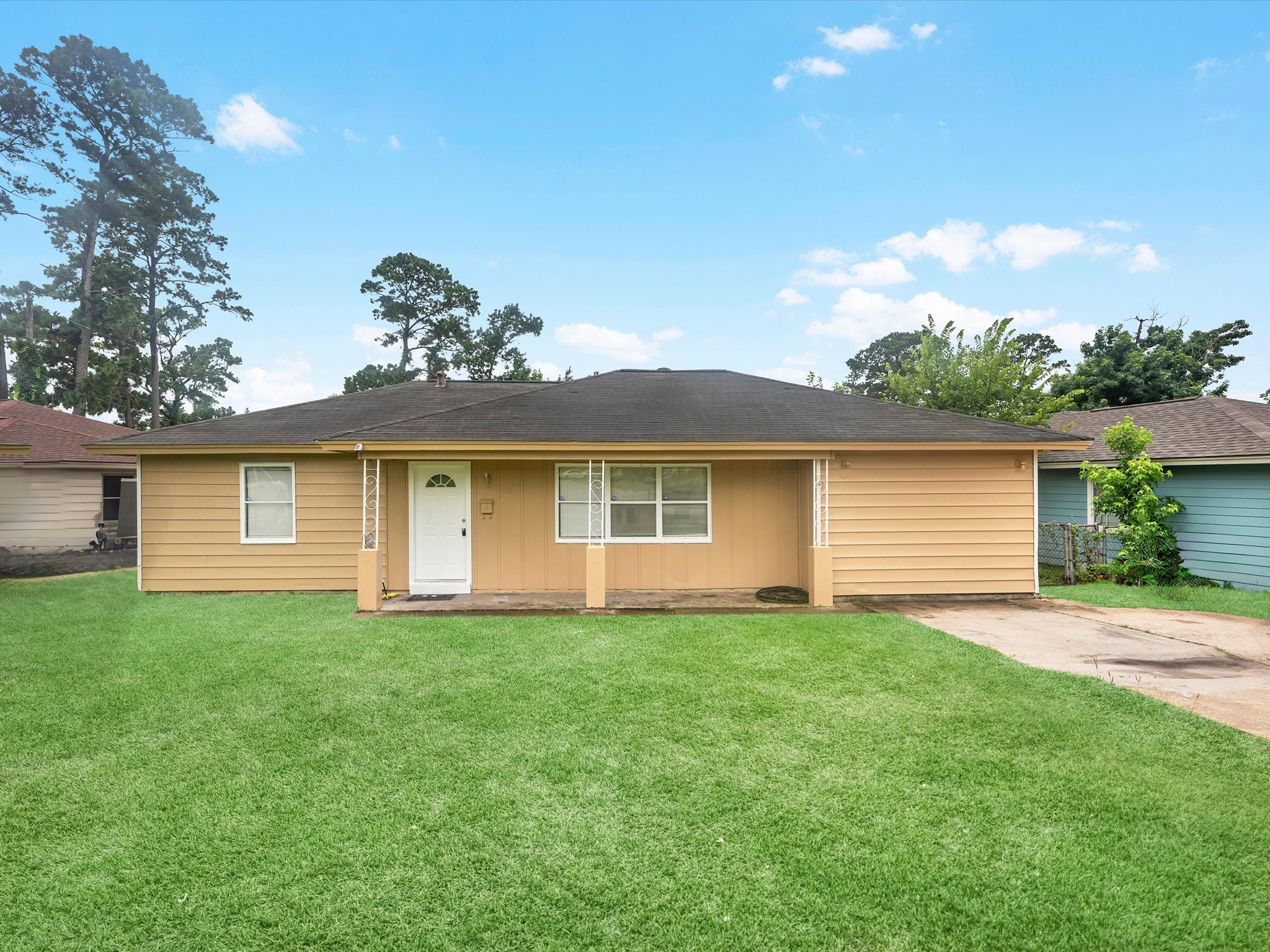 838 Rosewick Street Property Photo 1
