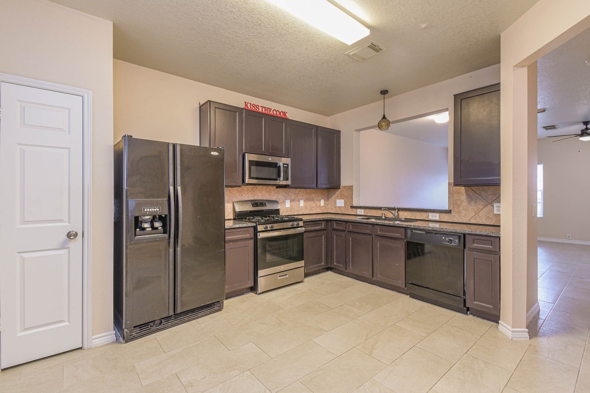 29704 Sullivan Oaks Drive Property Photo 4