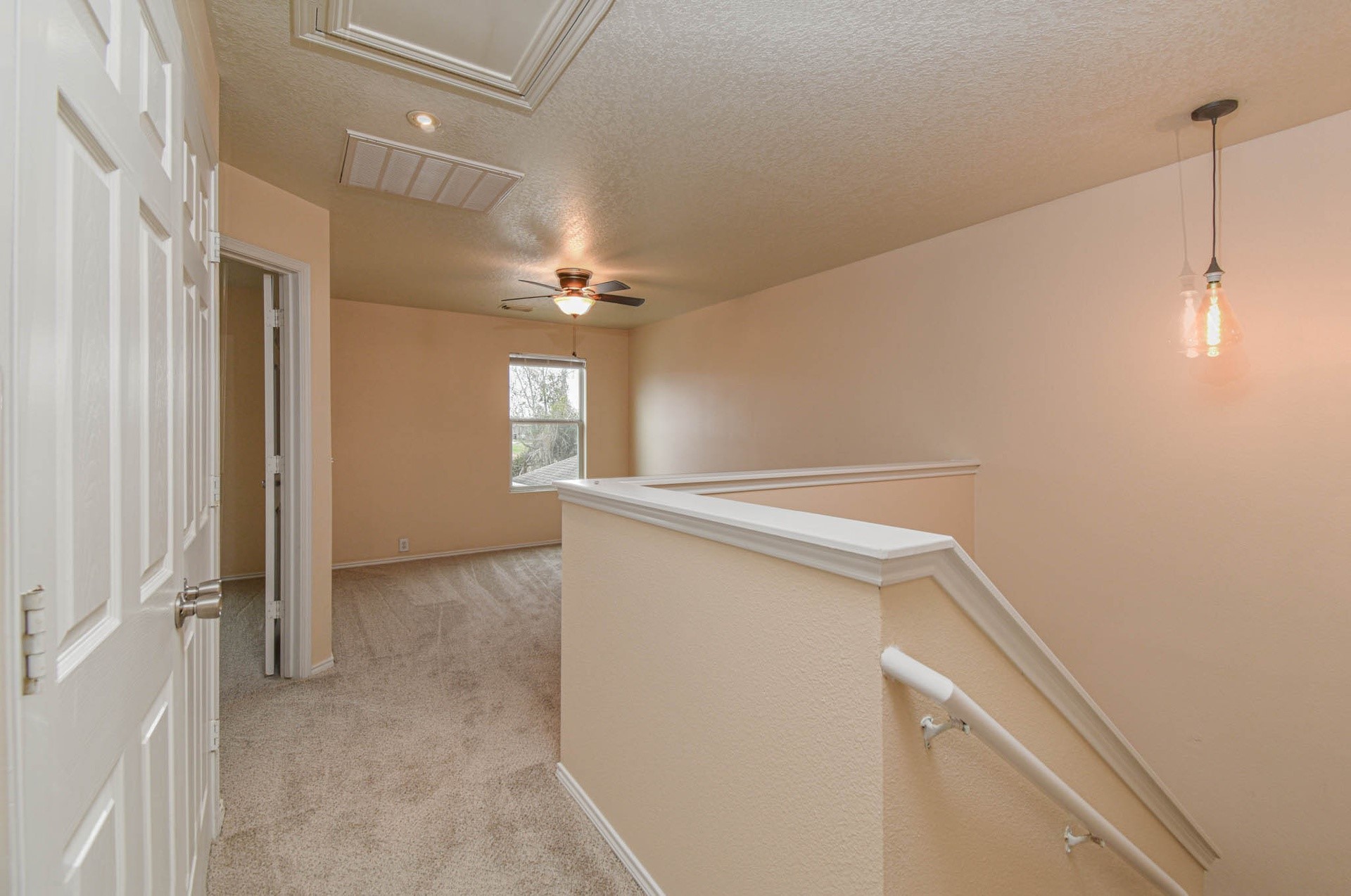 29704 Sullivan Oaks Drive Property Photo 12