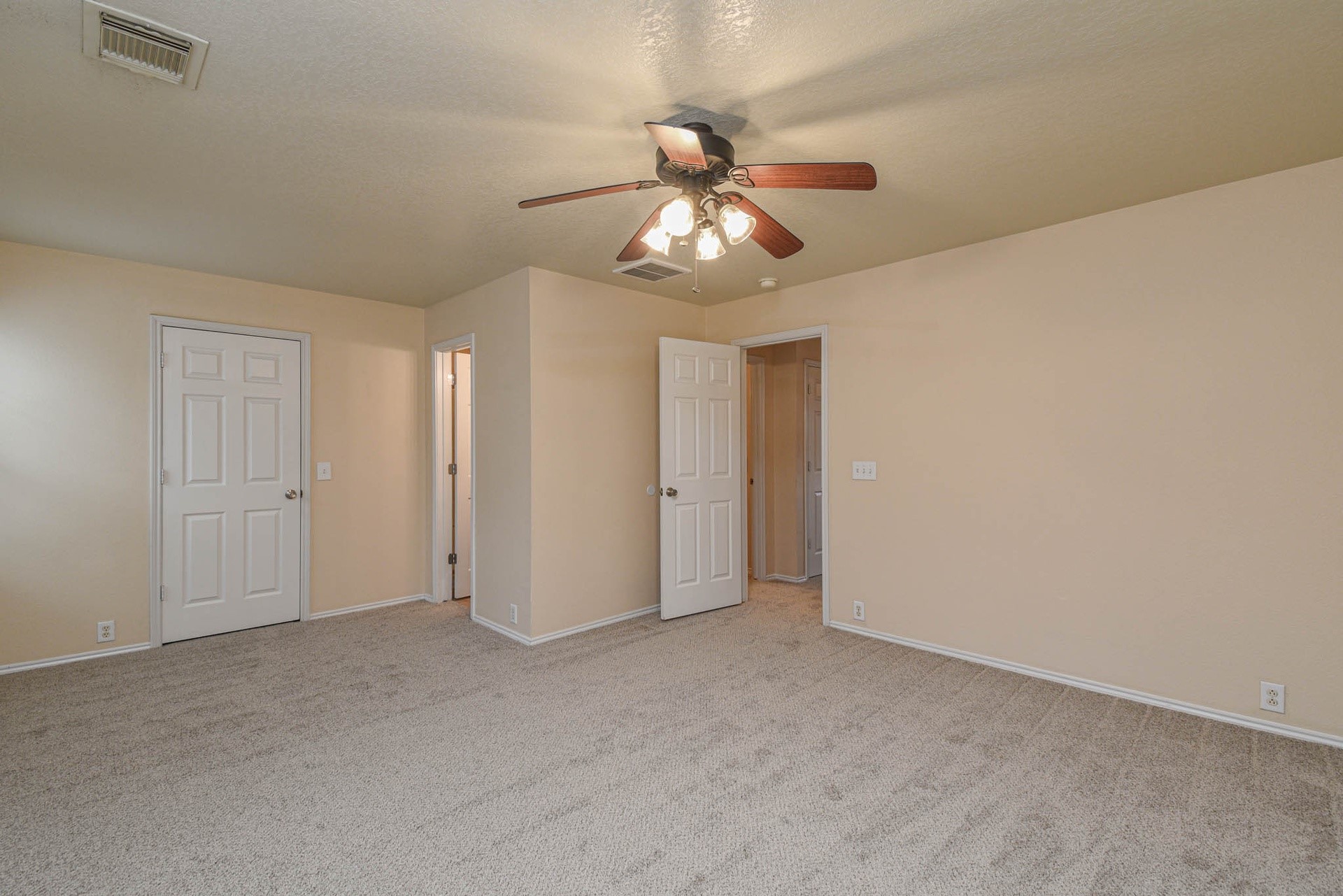 29704 Sullivan Oaks Drive Property Photo 14