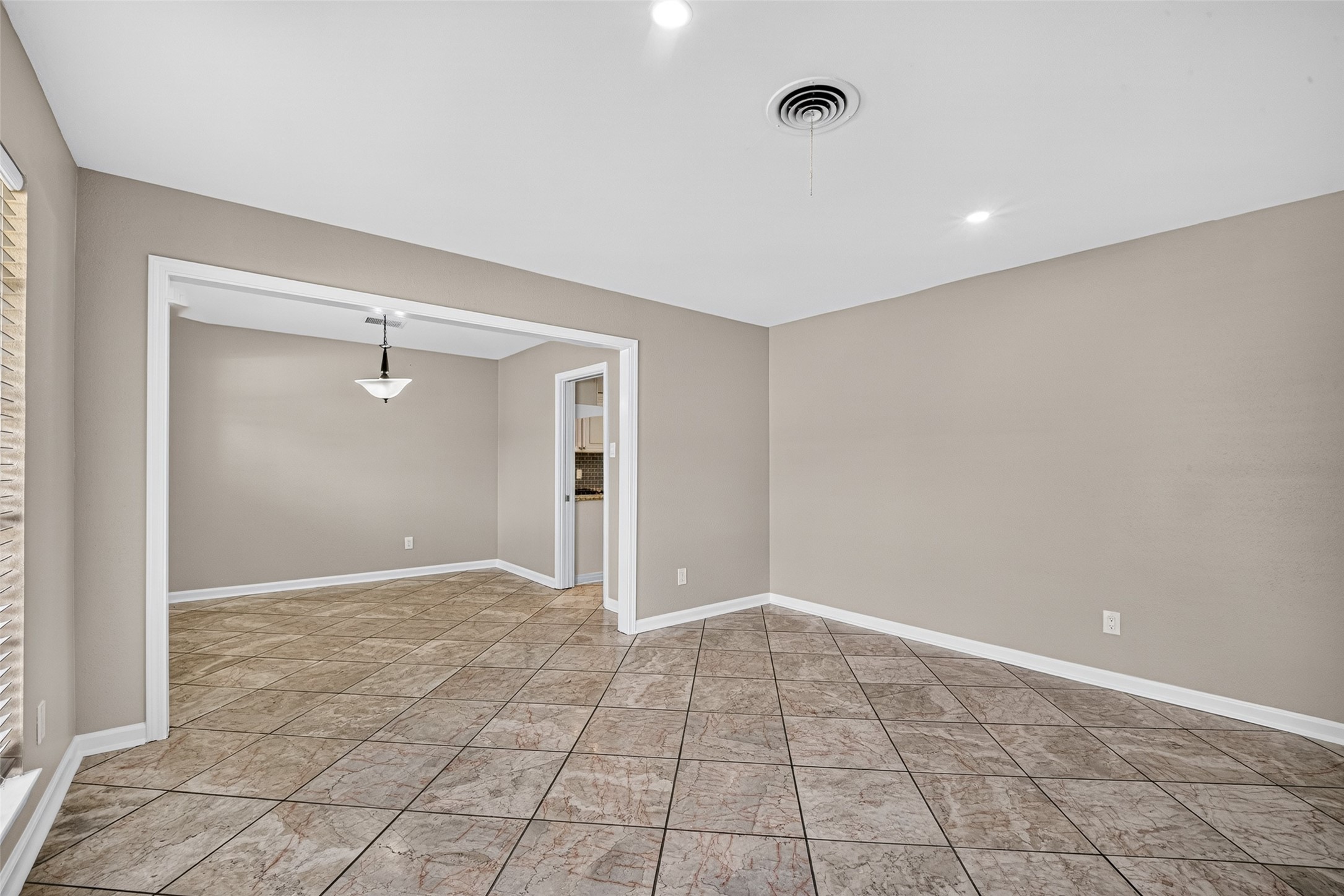 6038 Cartagena Street Property Photo 11