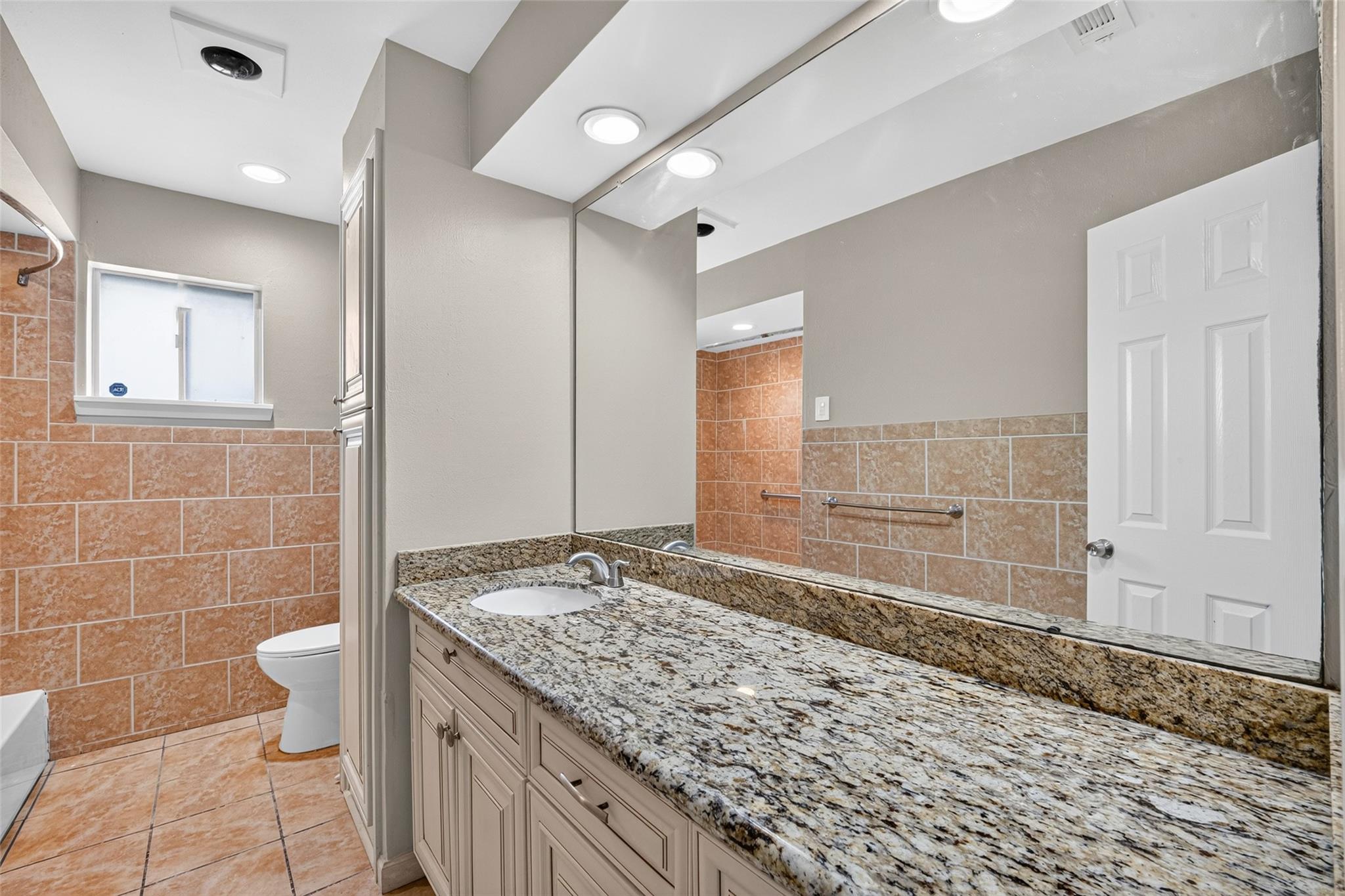 6038 Cartagena Street, Houston Tx 77035 Property Photo 28