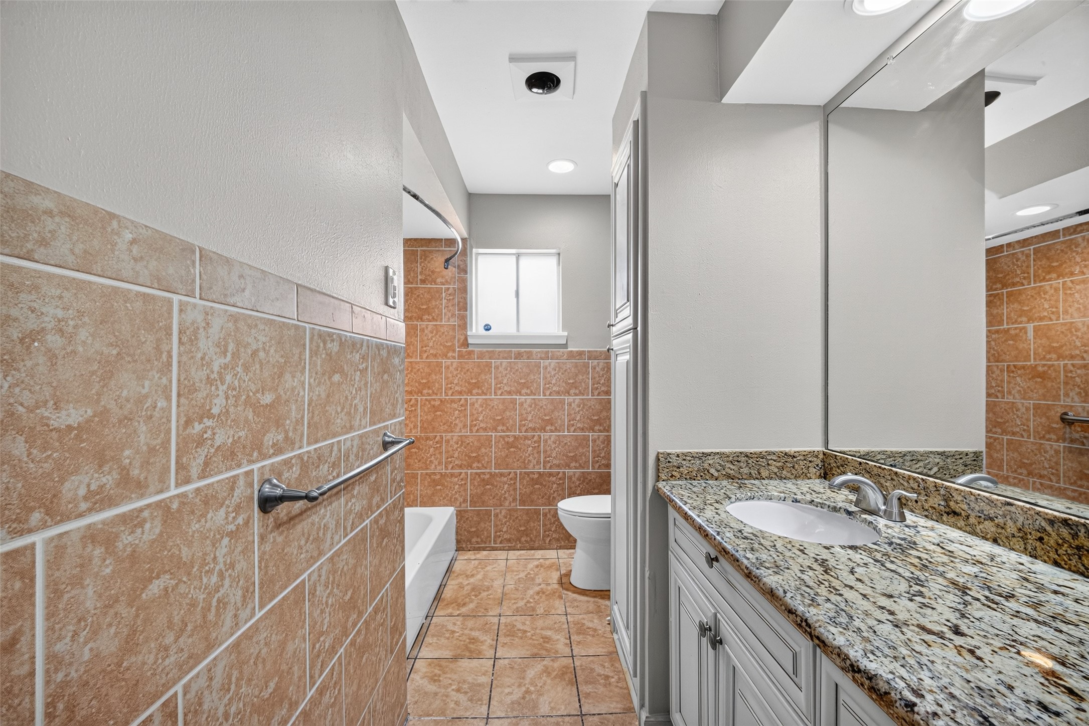 6038 Cartagena Street Property Photo 29