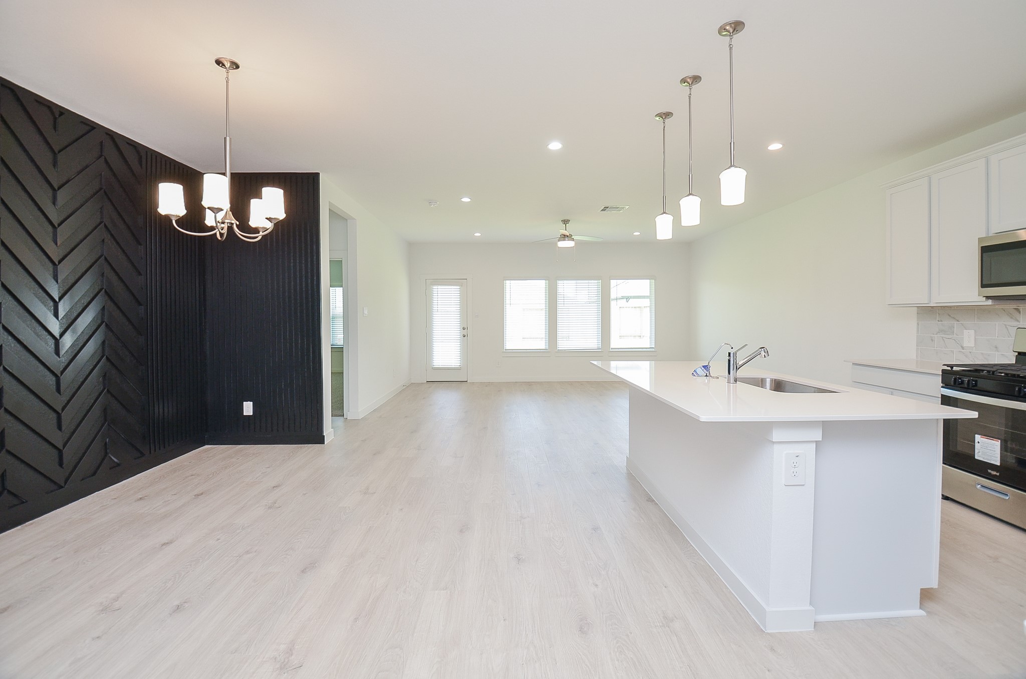 31707 Hallington Hill Lane Property Photo 3