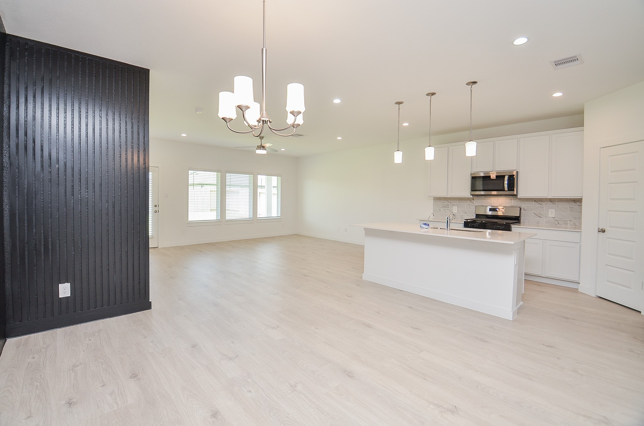 31707 Hallington Hill Lane Property Photo 6
