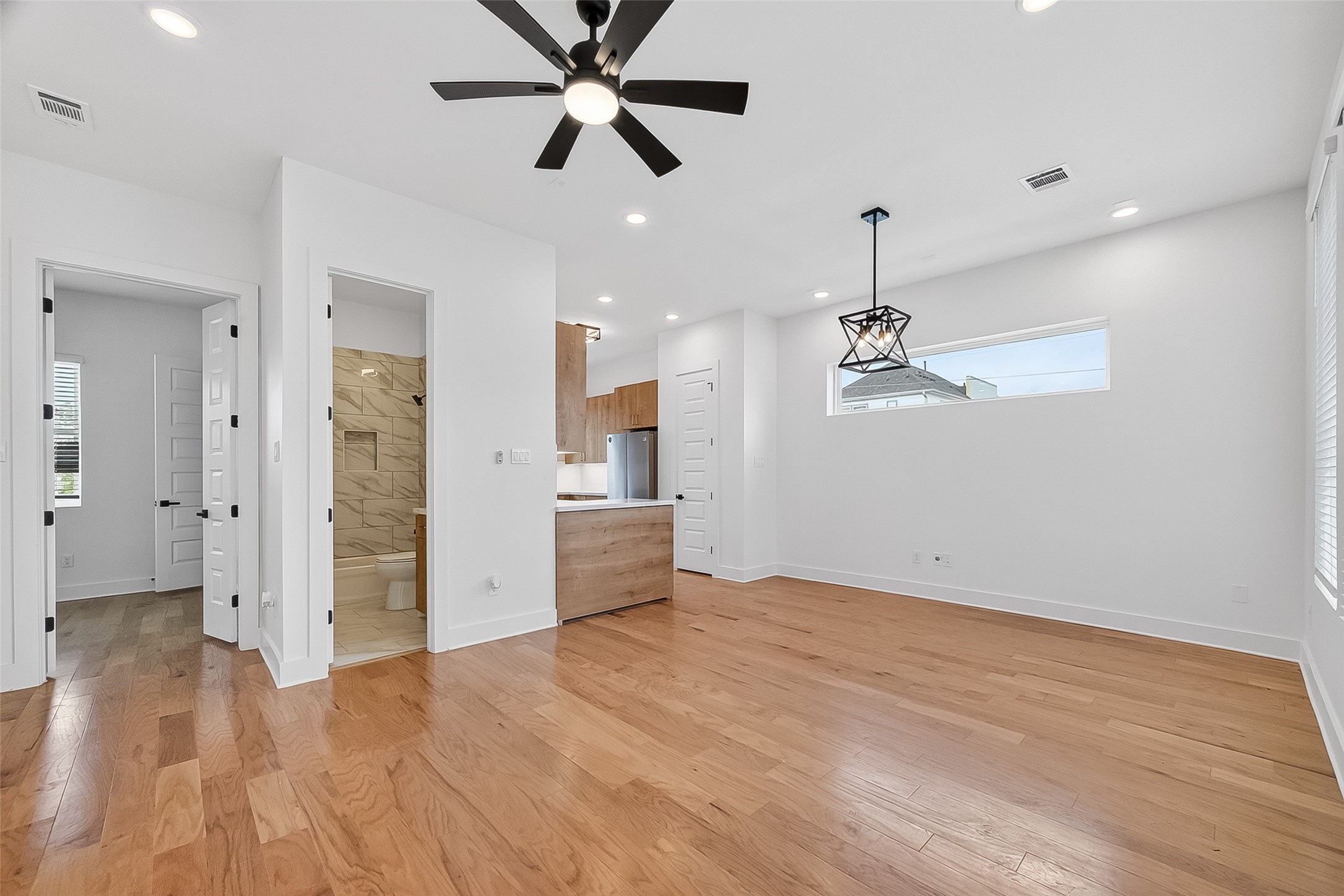 1936 Laverne Street Property Photo 7