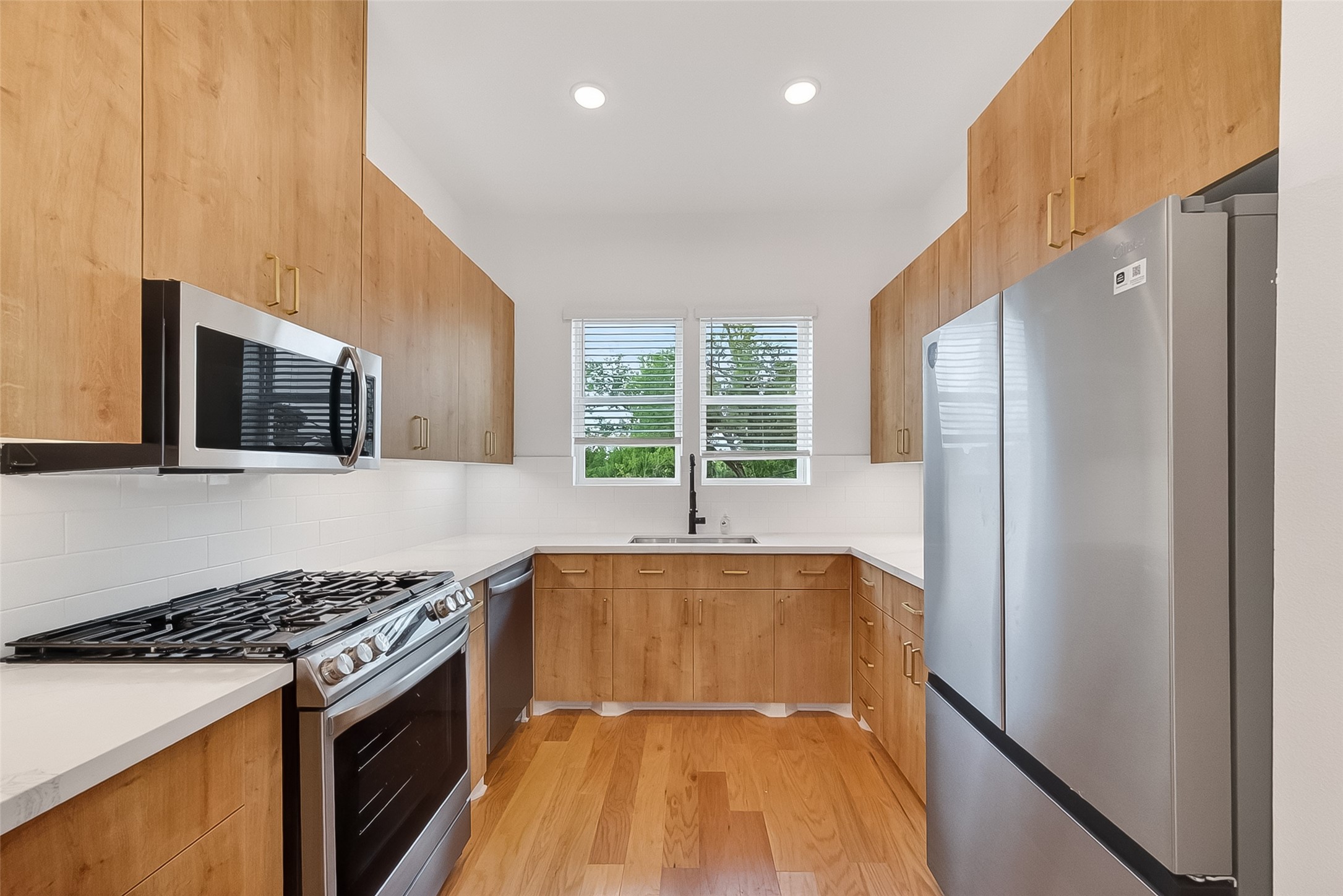 1936 Laverne Street Property Photo 11