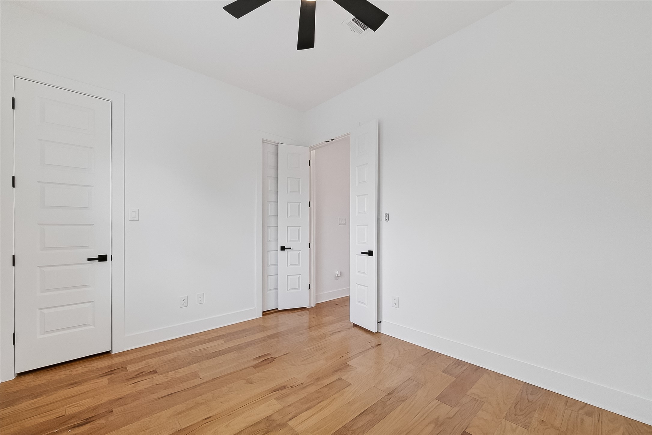 1936 Laverne Street Property Photo 19