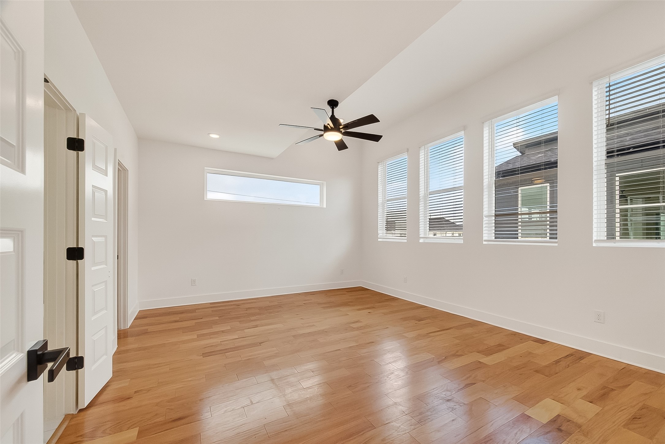 1936 Laverne Street Property Photo 23