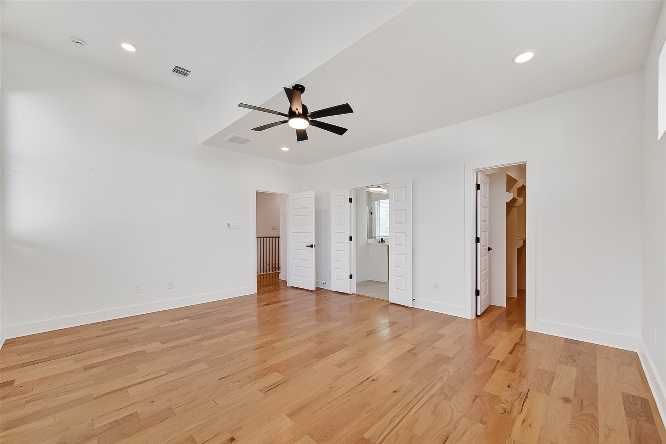 1936 Laverne Street Property Photo 25