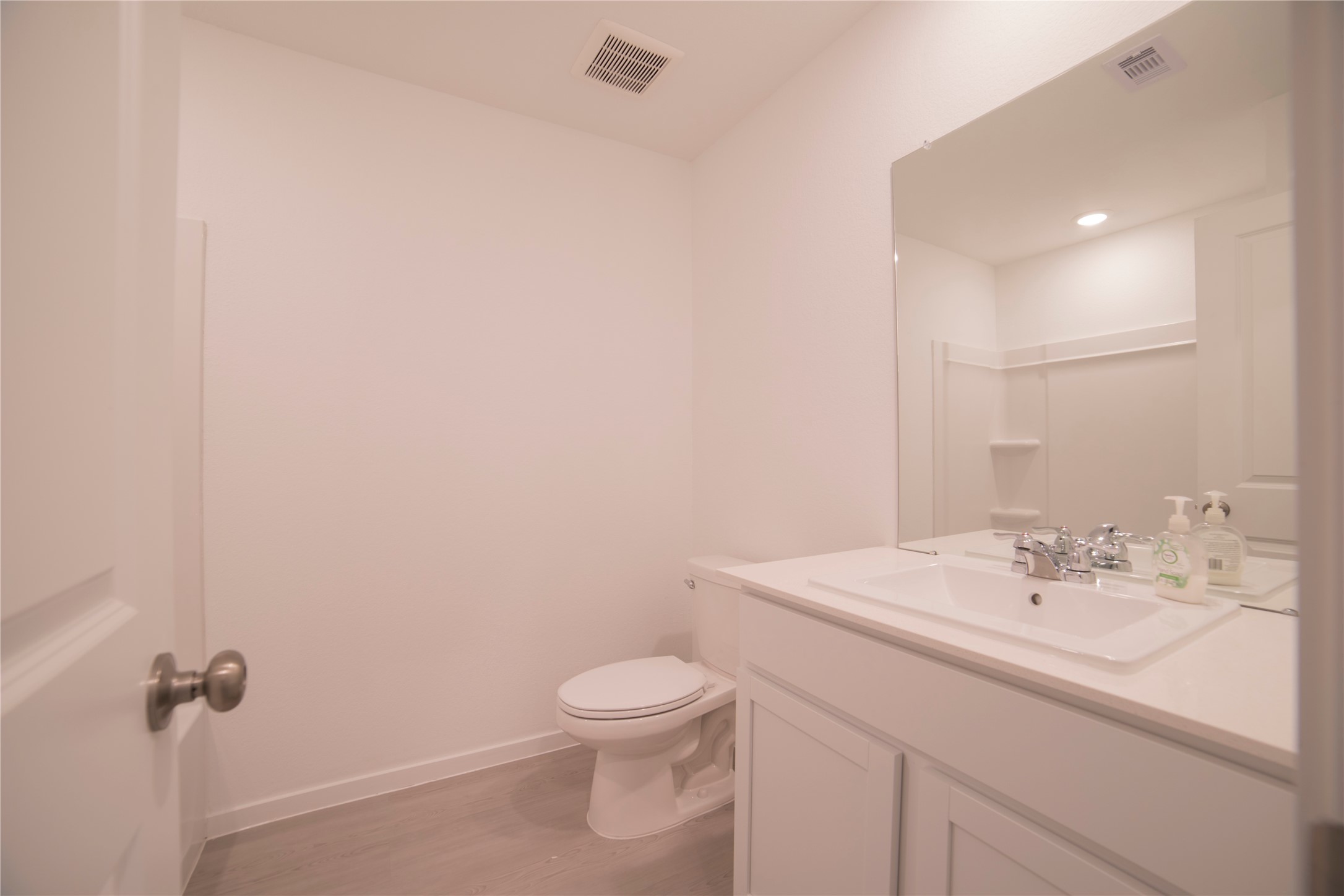 1614 Westland Lane Property Photo 8