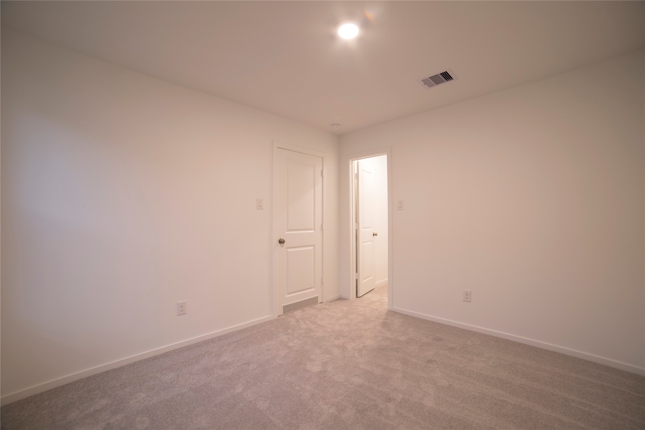 1614 Westland Lane Property Photo 11
