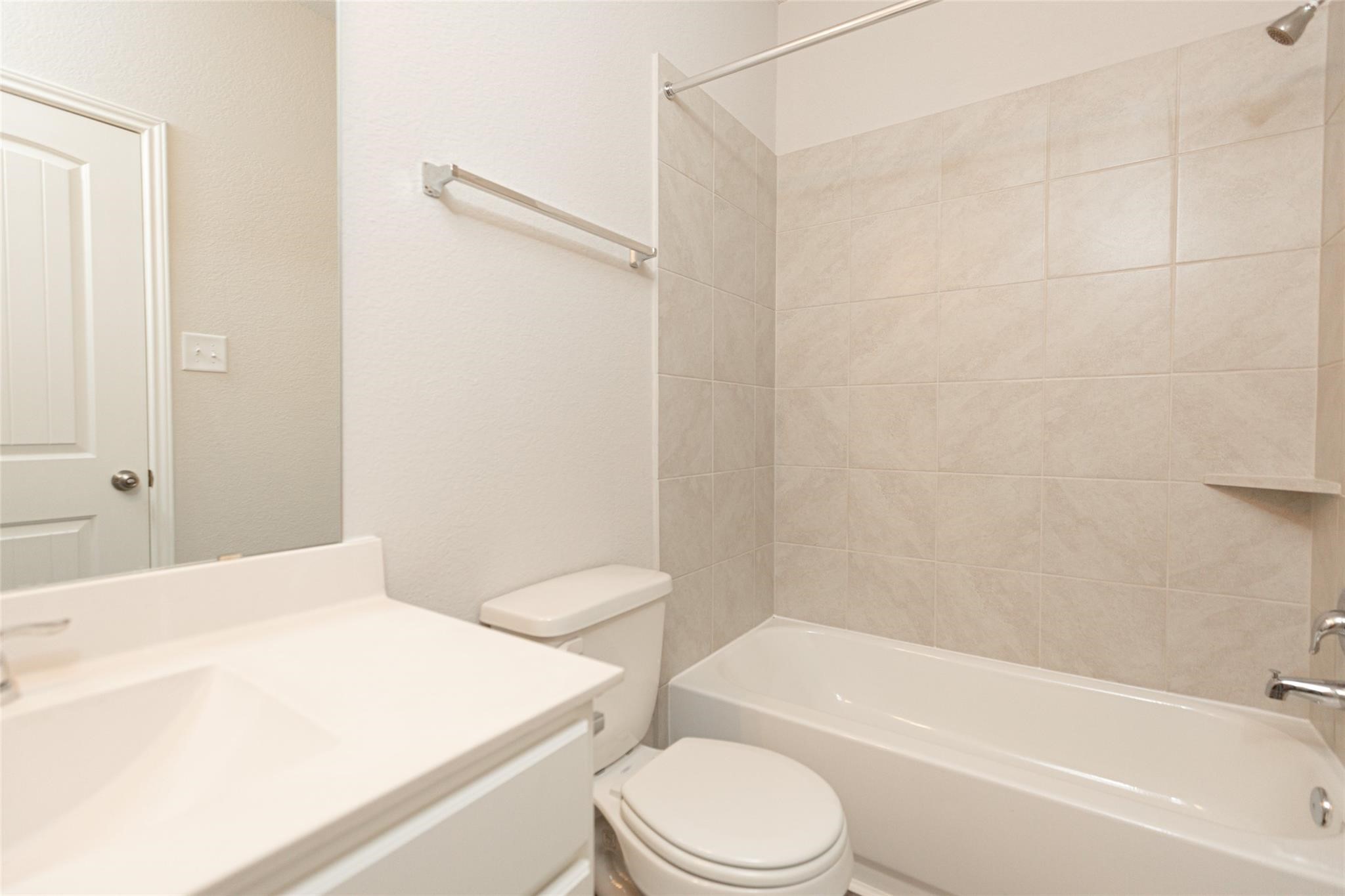 24811 Landolfi Drive Property Photo 6