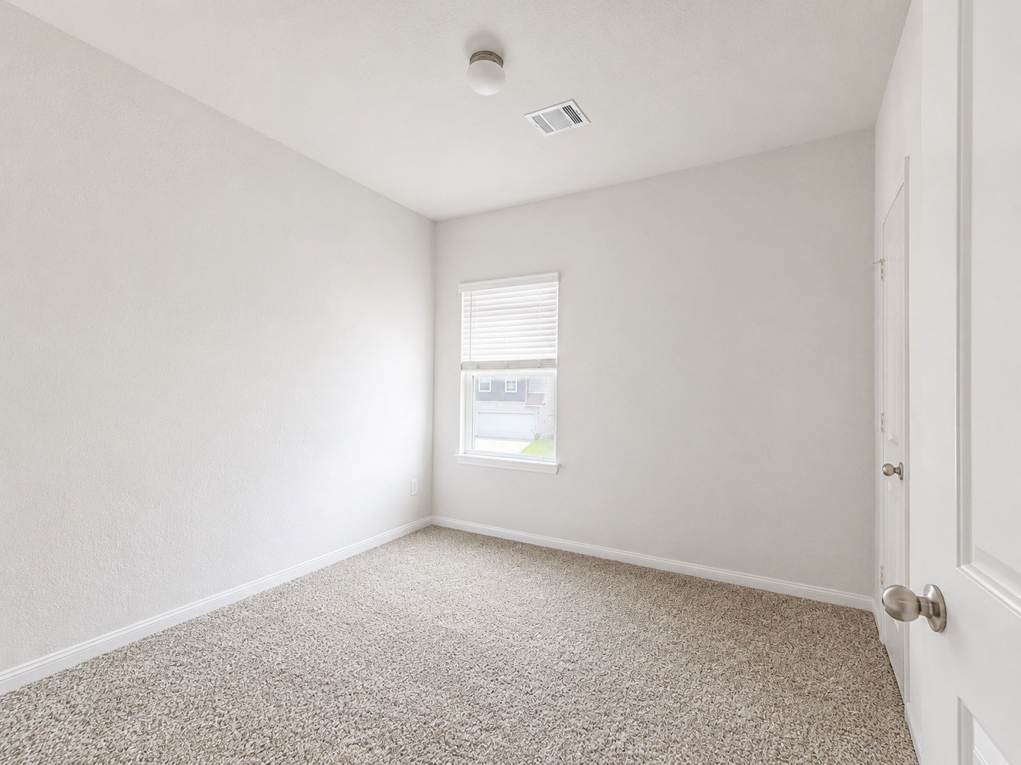 24811 Landolfi Drive Property Photo 7