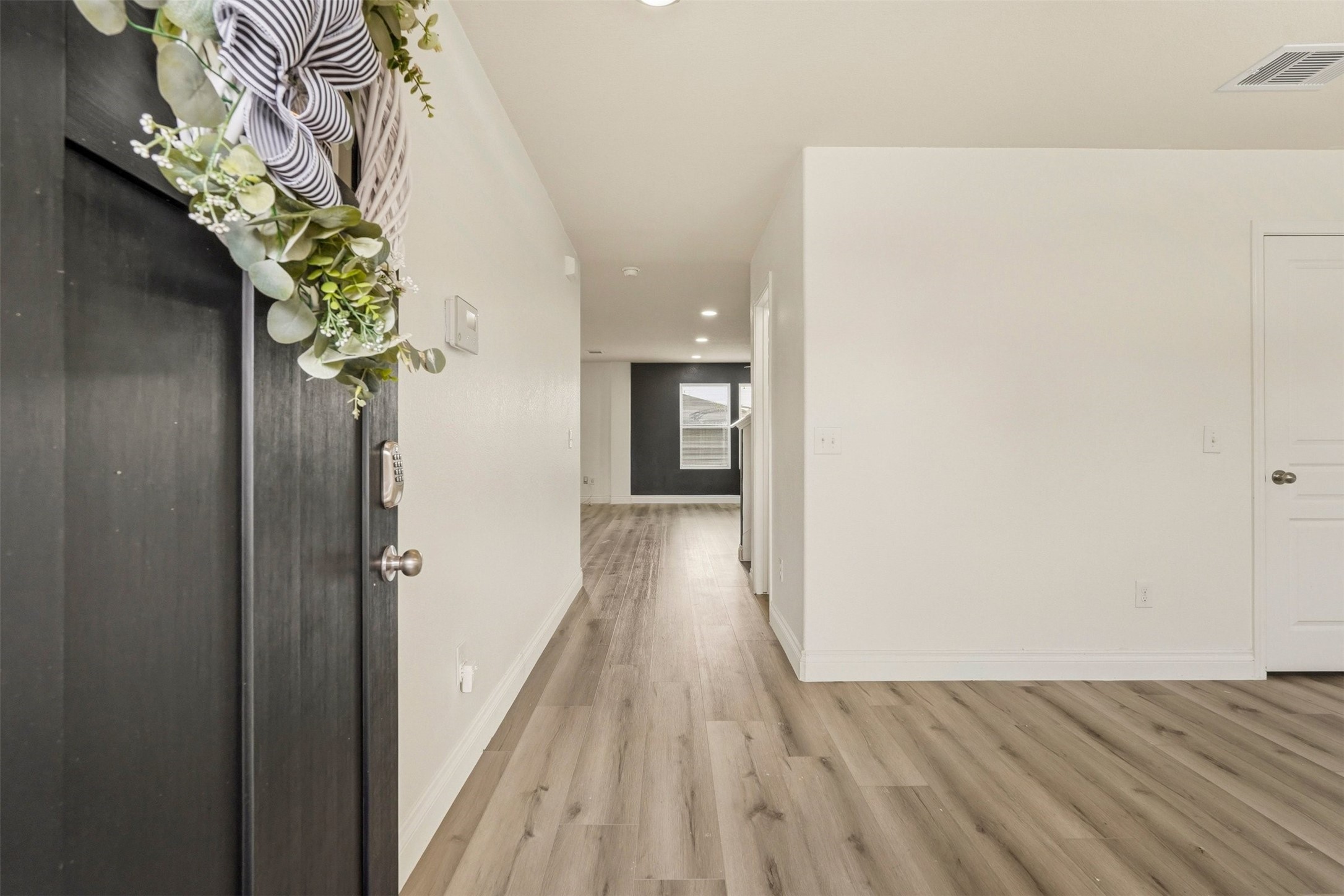 6810 Cortenridge Lane Property Photo 4