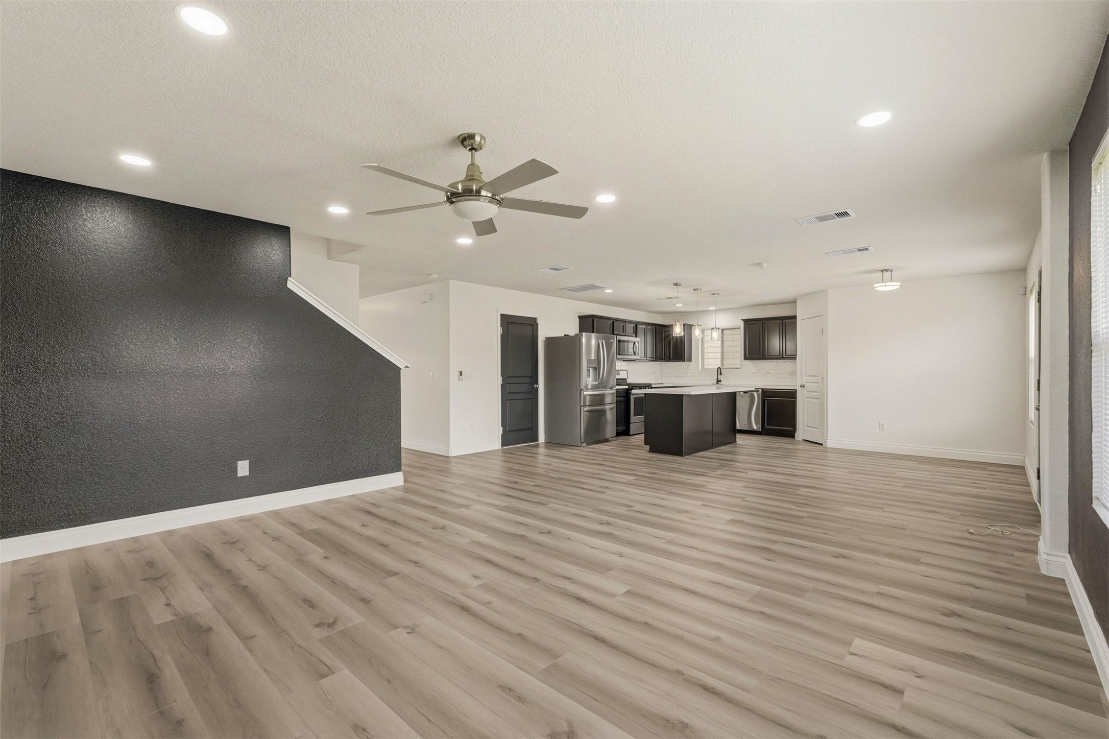 6810 Cortenridge Lane Property Photo 9