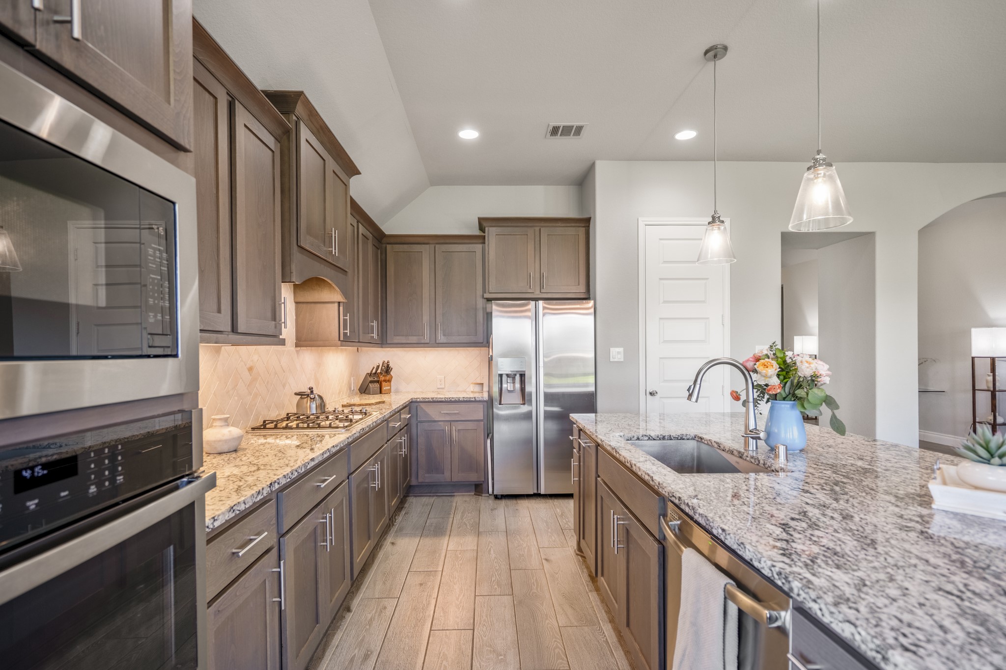 6914 Red Oak Drive Property Photo 15
