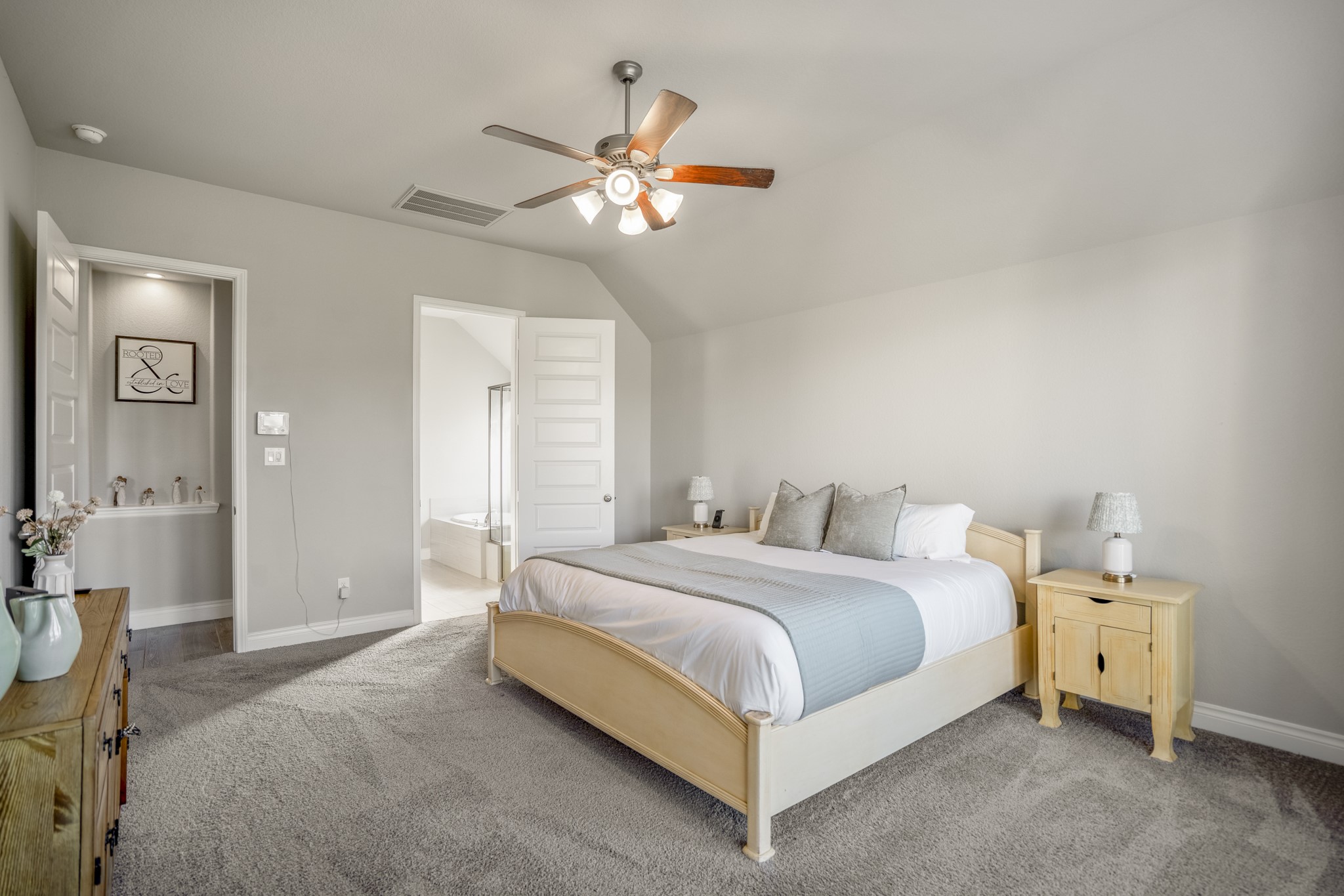 6914 Red Oak Drive Property Photo 19