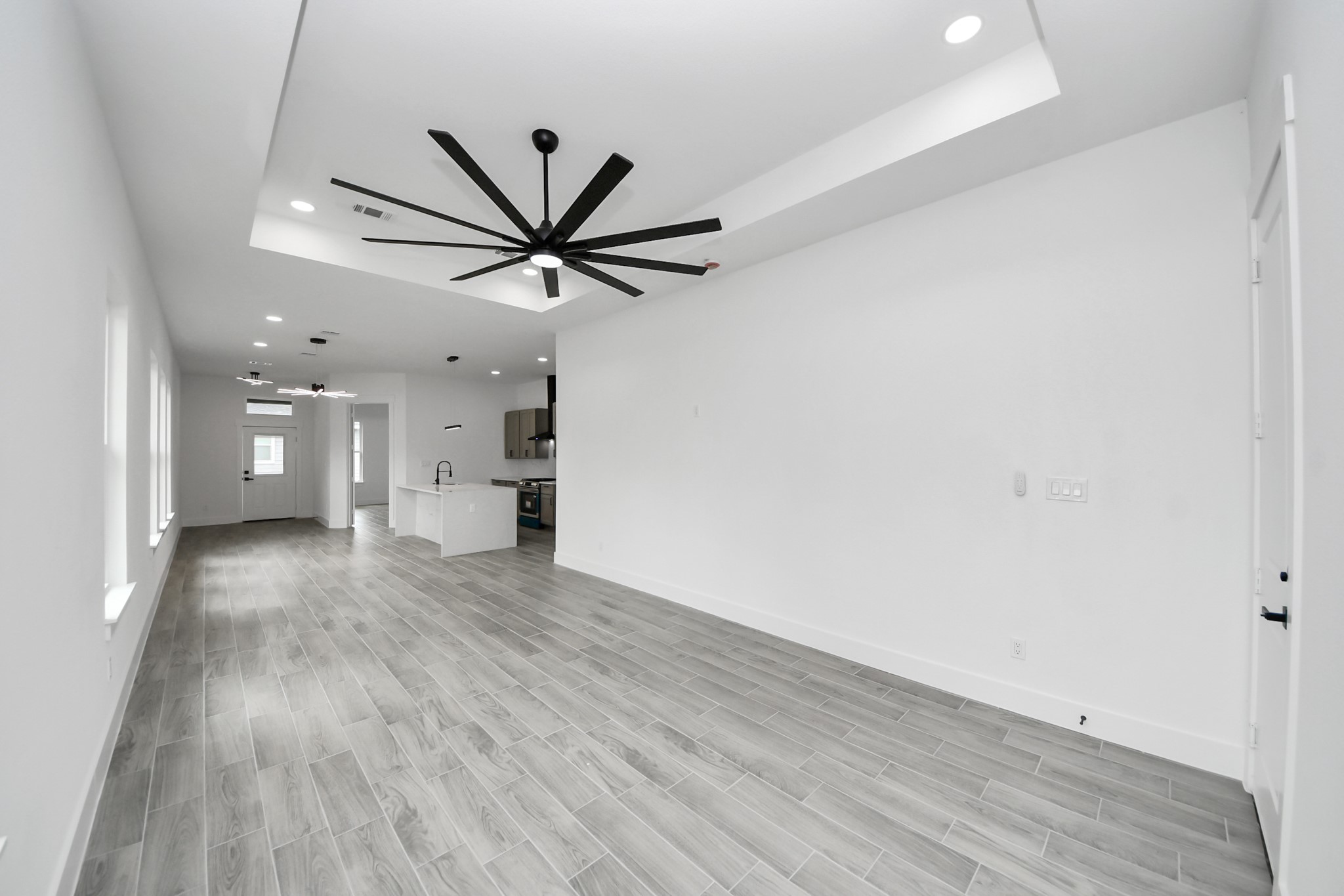 1904 Bell Street Property Photo 5