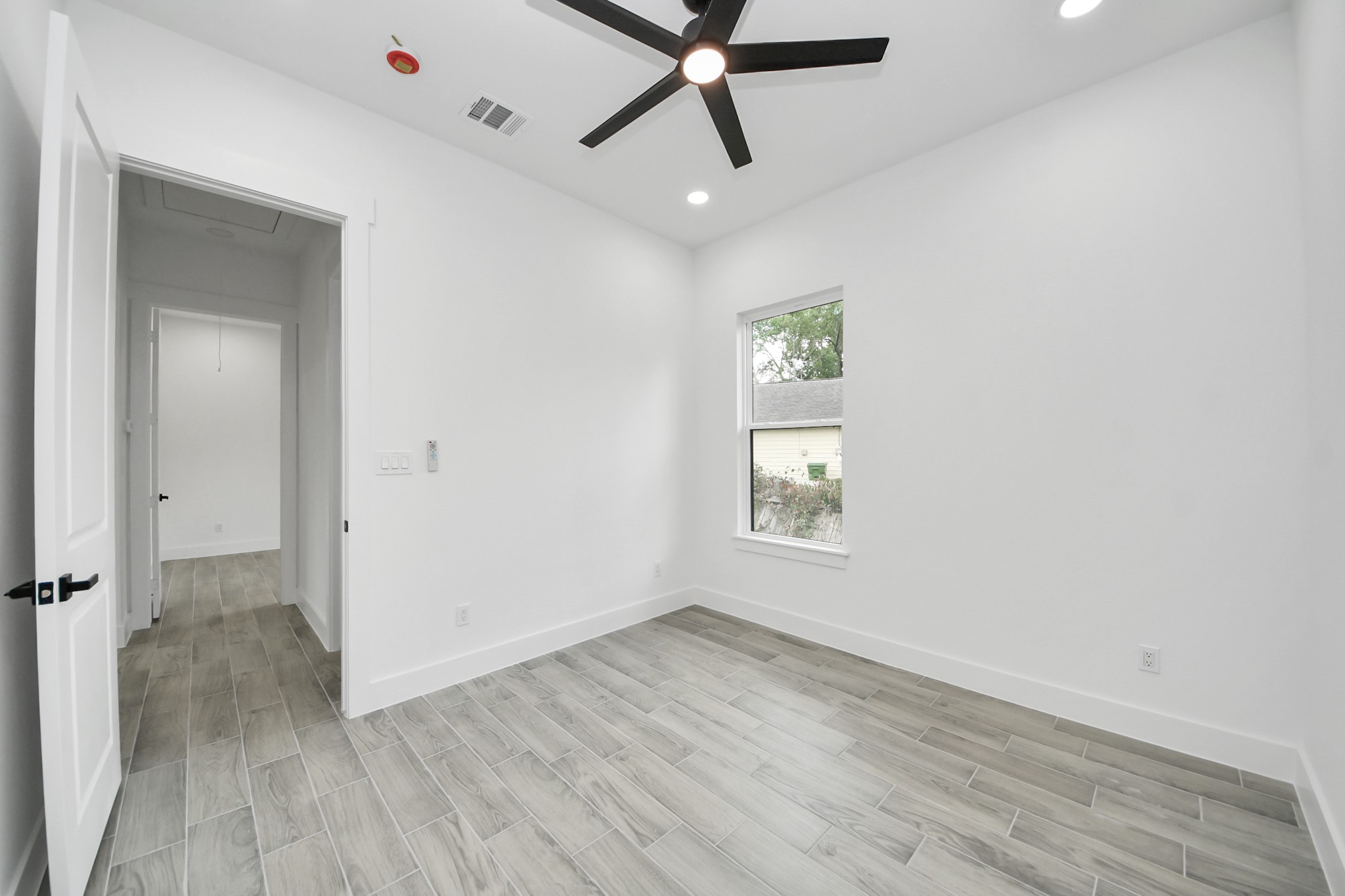 1904 Bell Street Property Photo 23