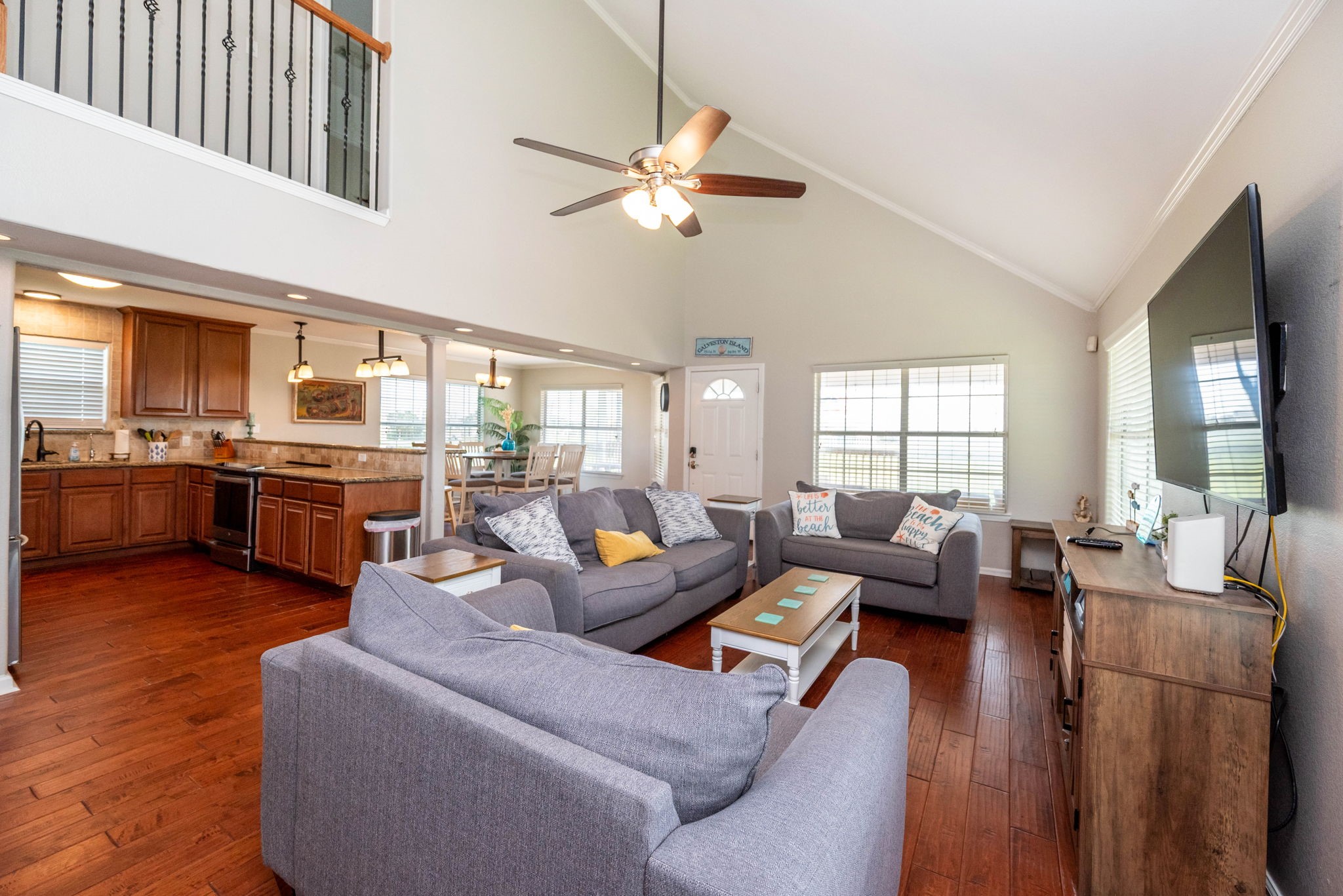 18115 Shaman Drive Property Photo 5