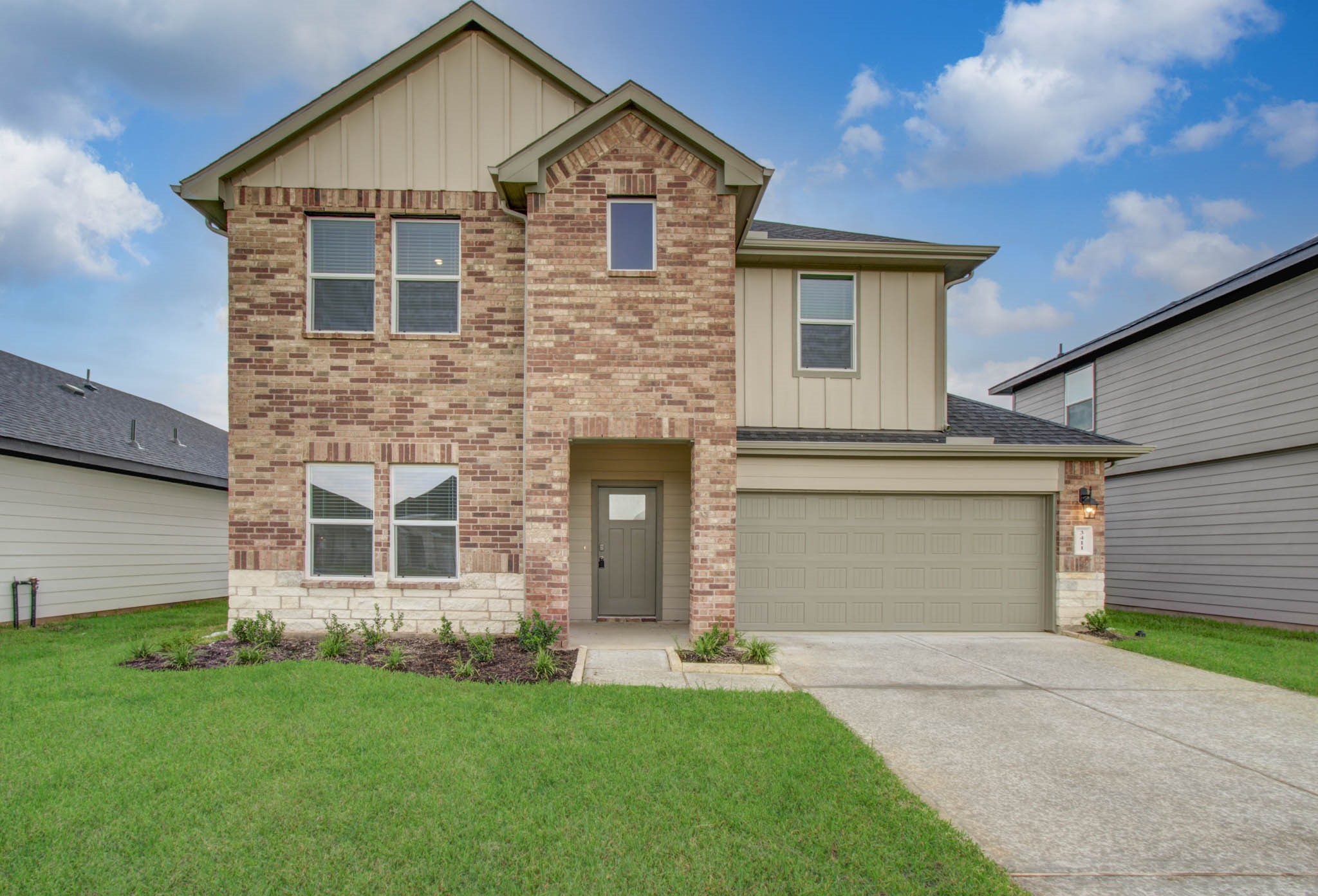3411 Ashe Landing Drive Property Photo 3