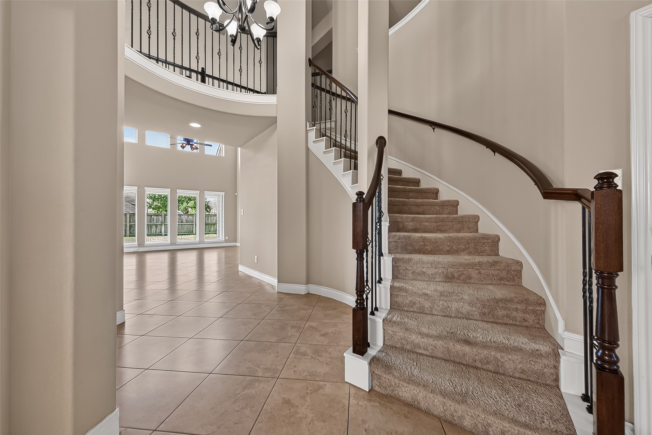 27119 Naples Run Lane Property Photo 2