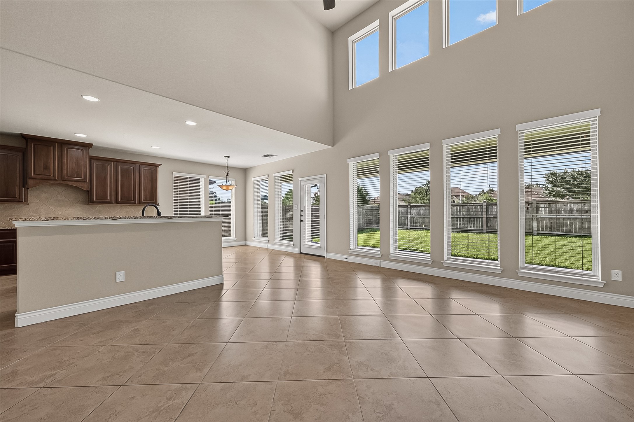 27119 Naples Run Lane Property Photo 3