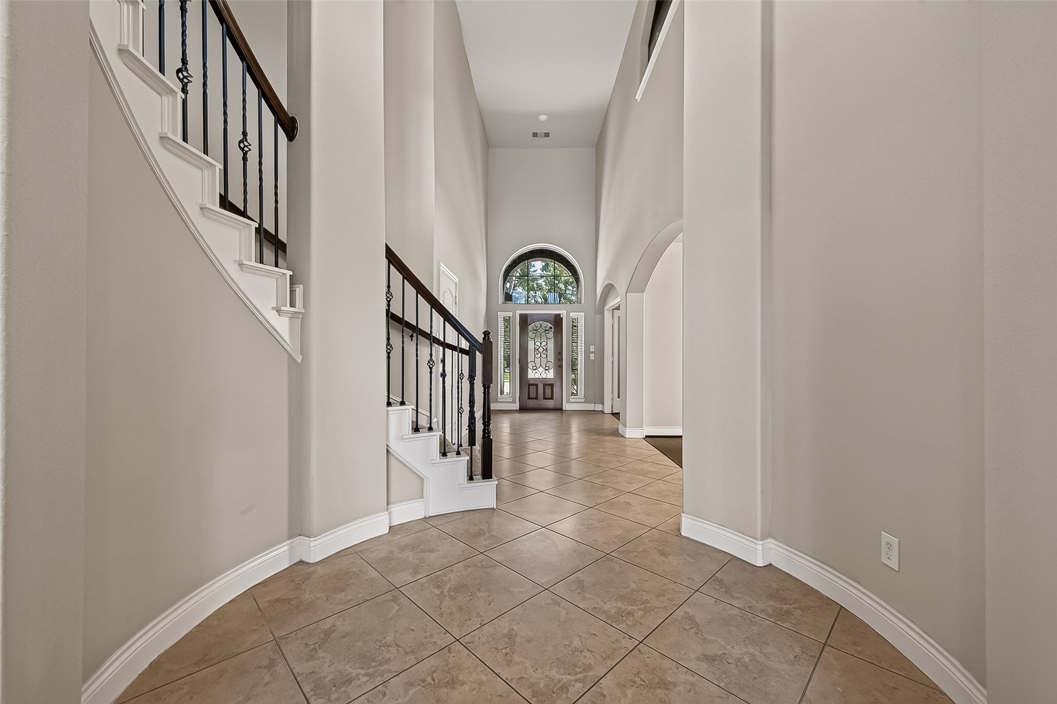 27119 Naples Run Lane Property Photo 8