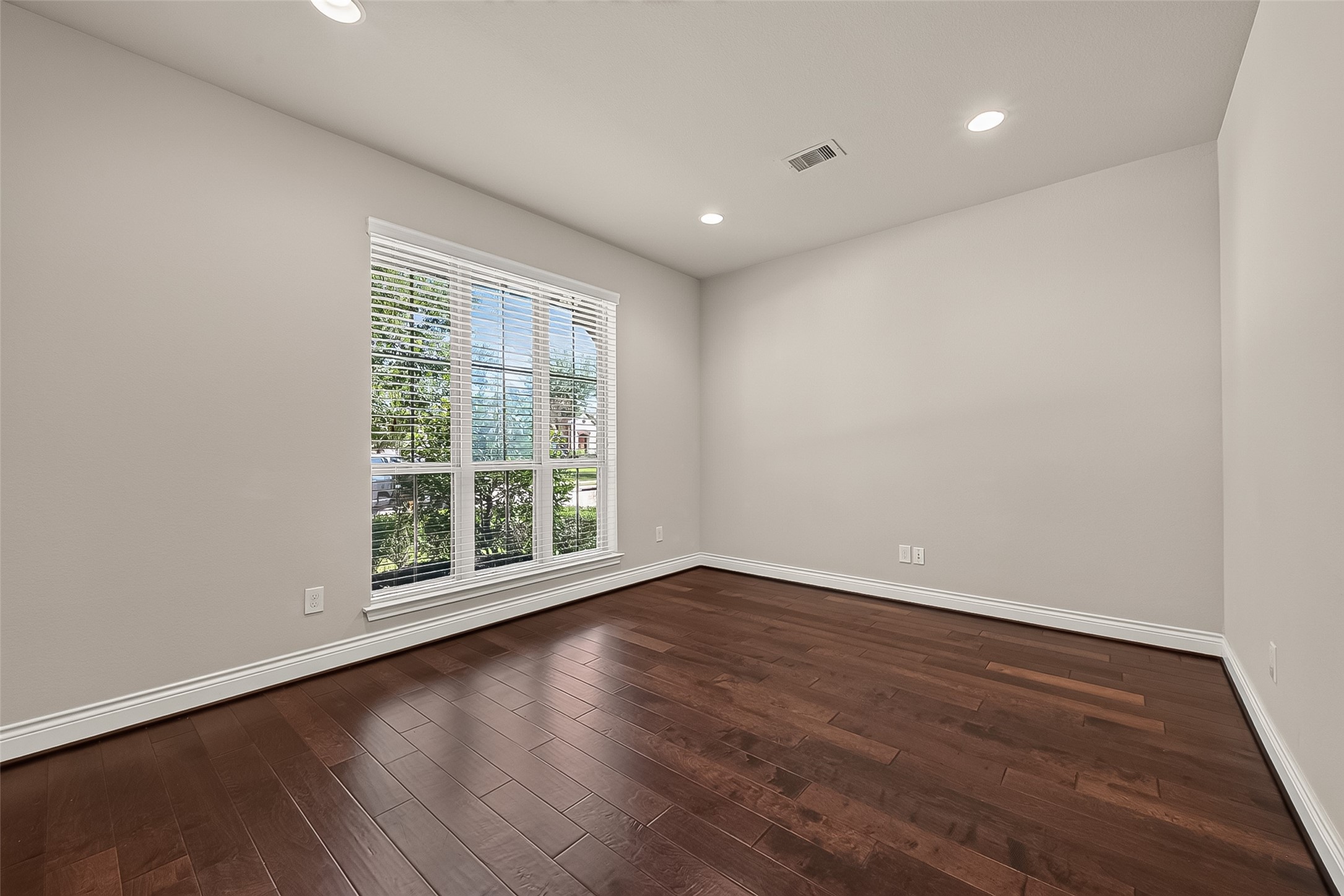 27119 Naples Run Lane Property Photo 9